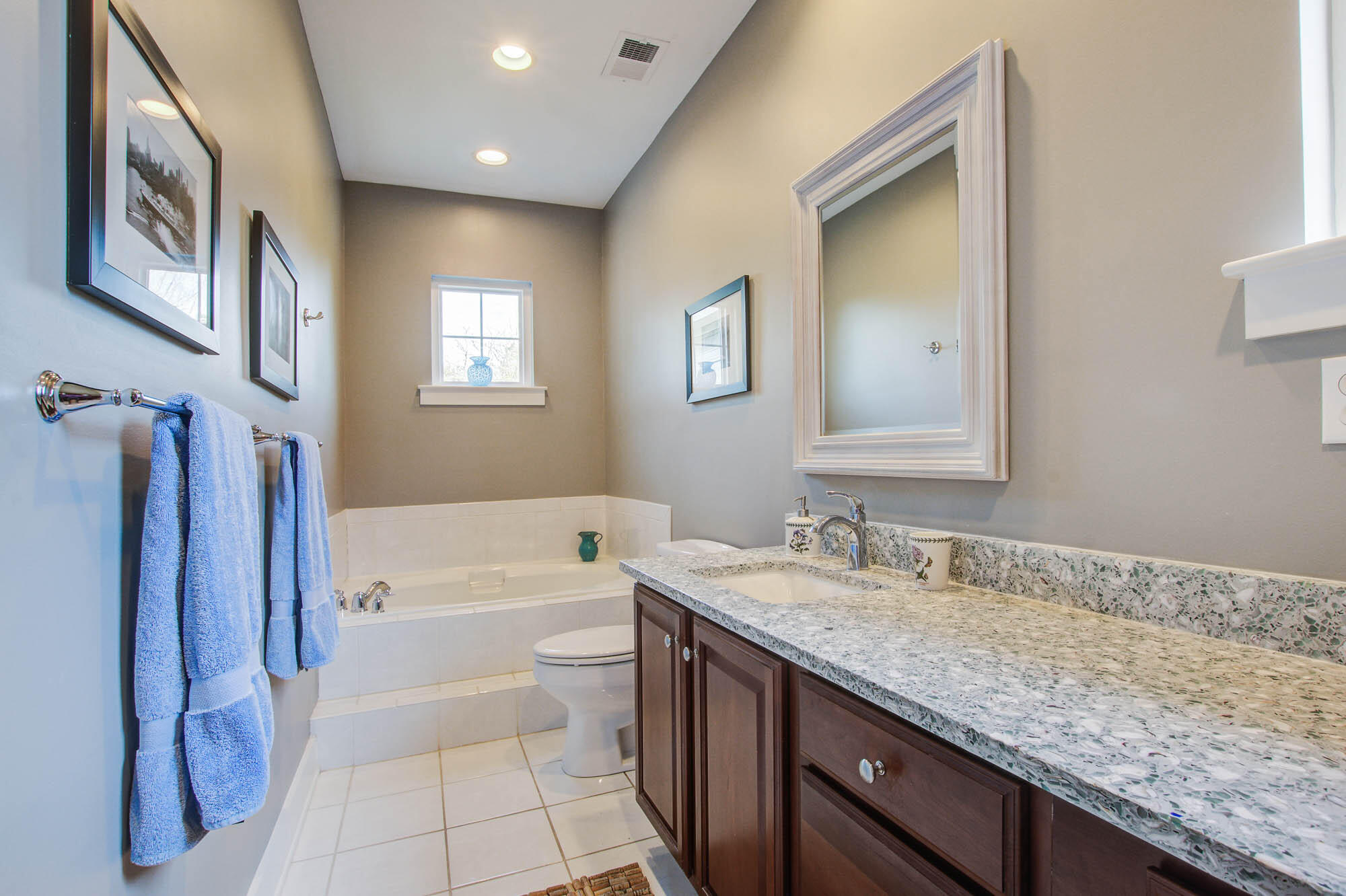 501 Merrifield Ct Court