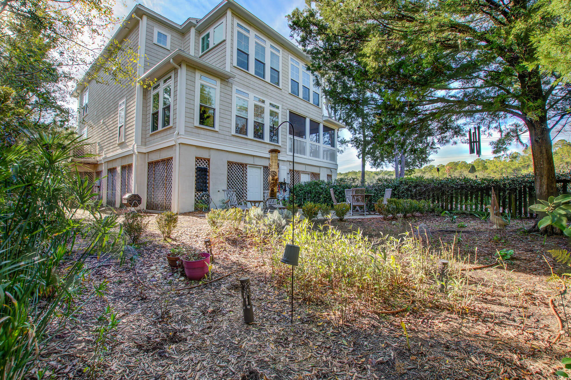 501 Merrifield Ct Court