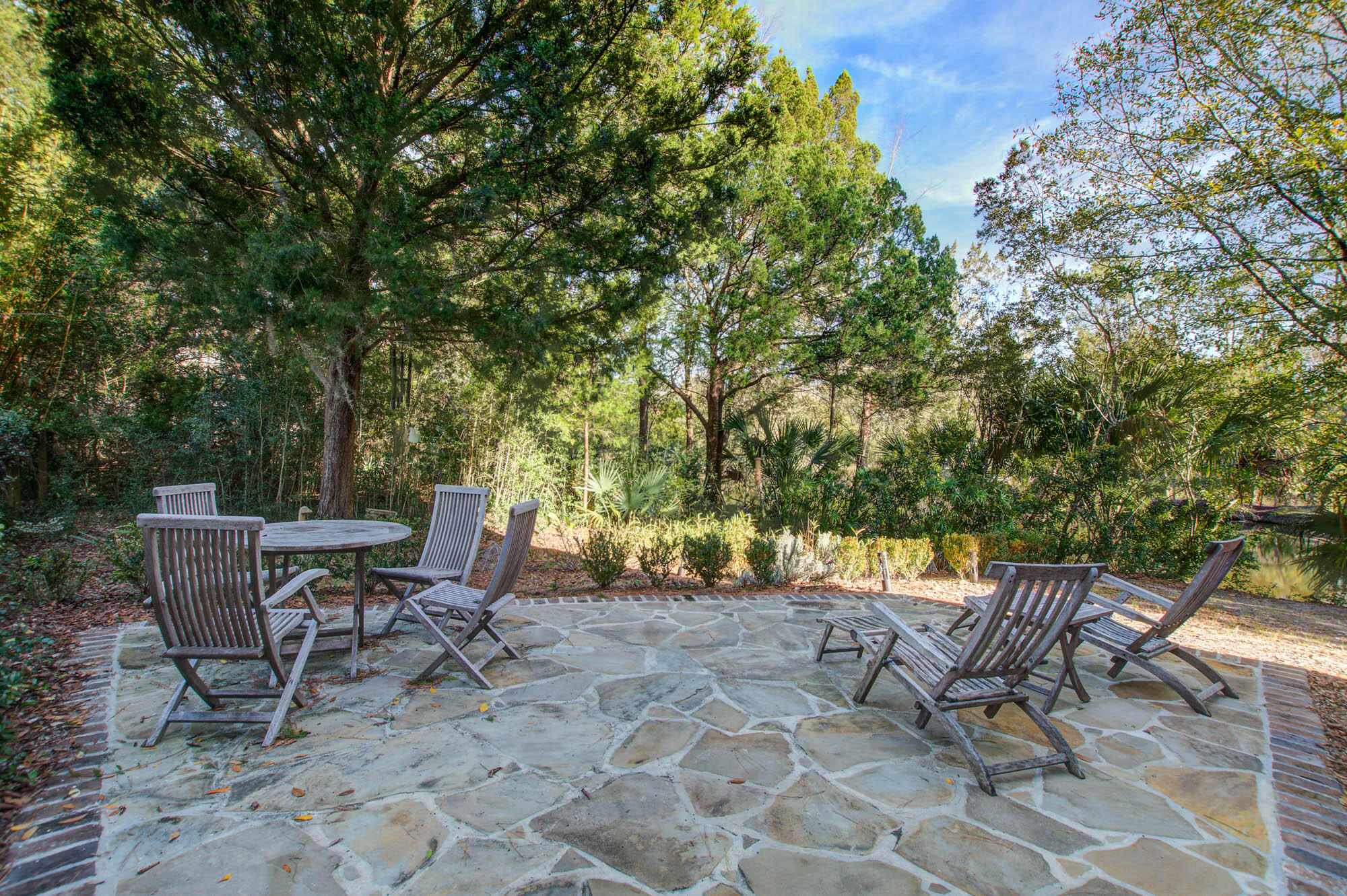 501 Merrifield Ct Court