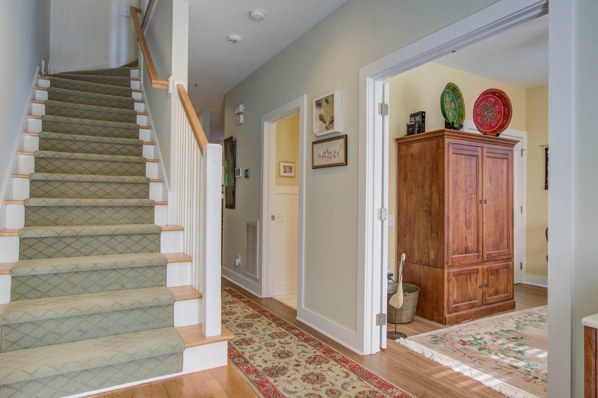 501 Merrifield Ct Court