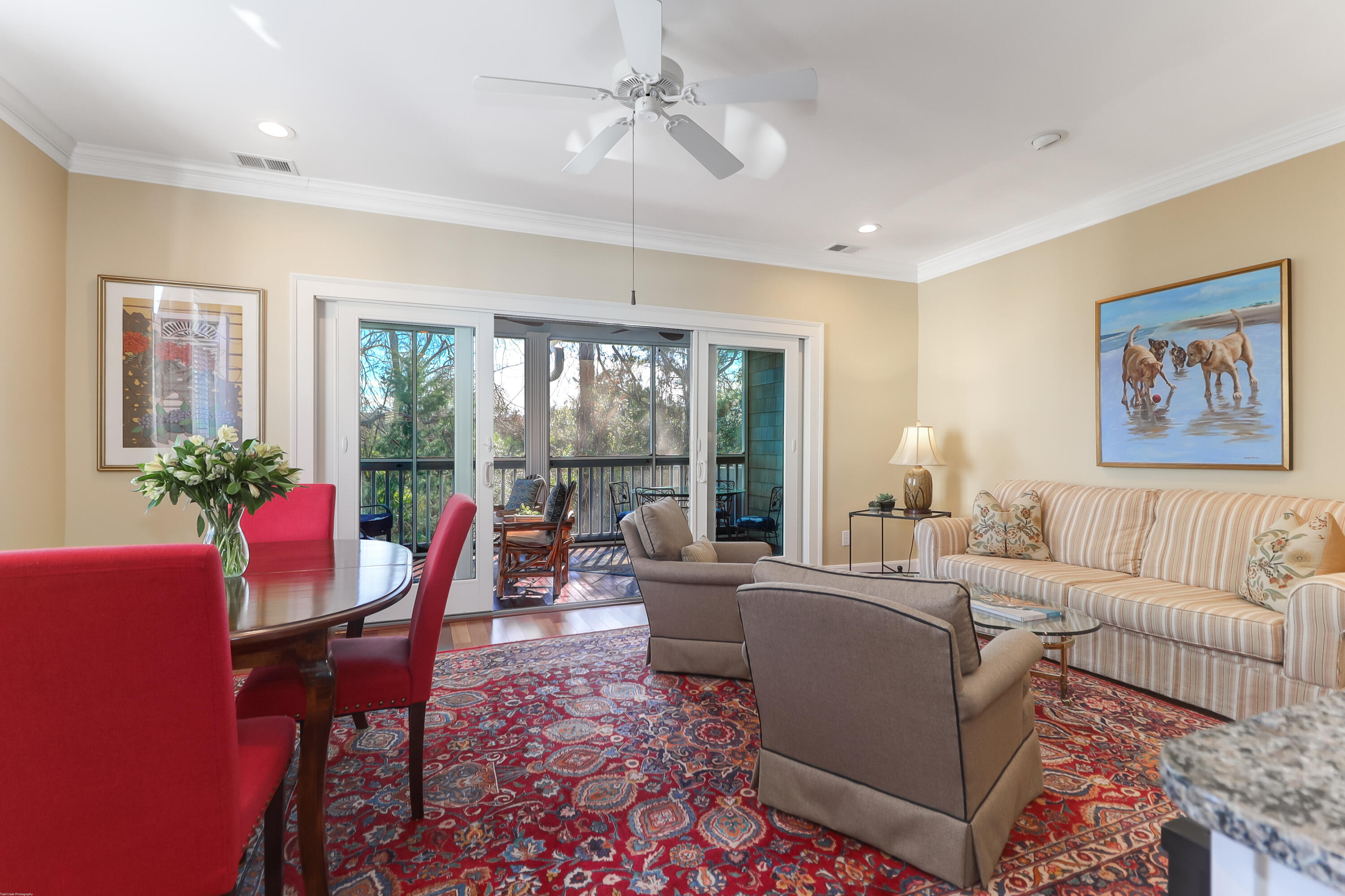 400 Kinloss Country Lane