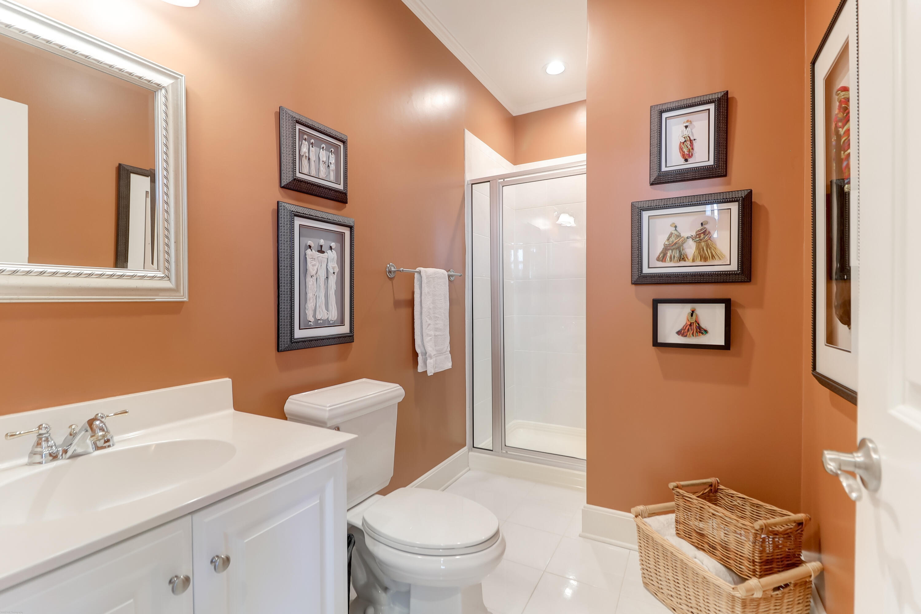 400 Kinloss Country Lane