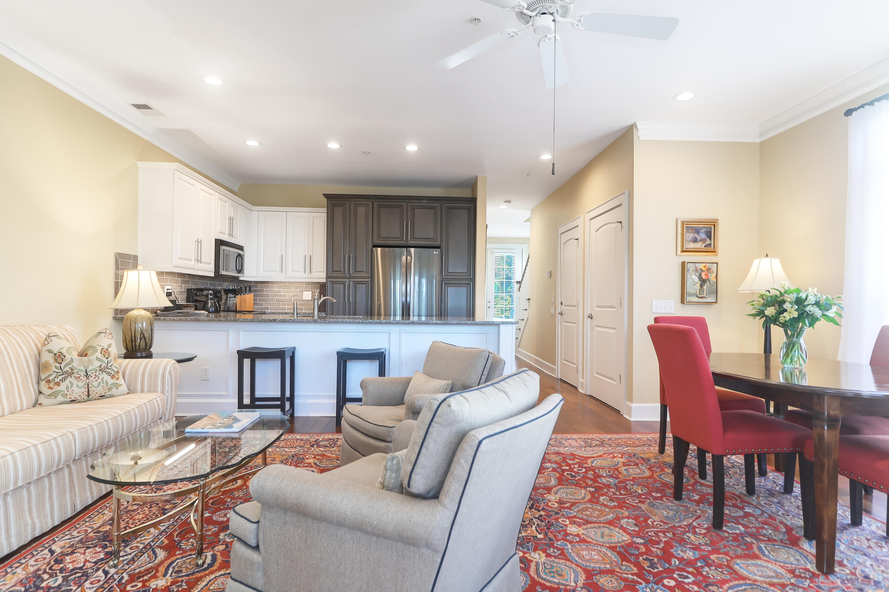 400 Kinloss Country Lane