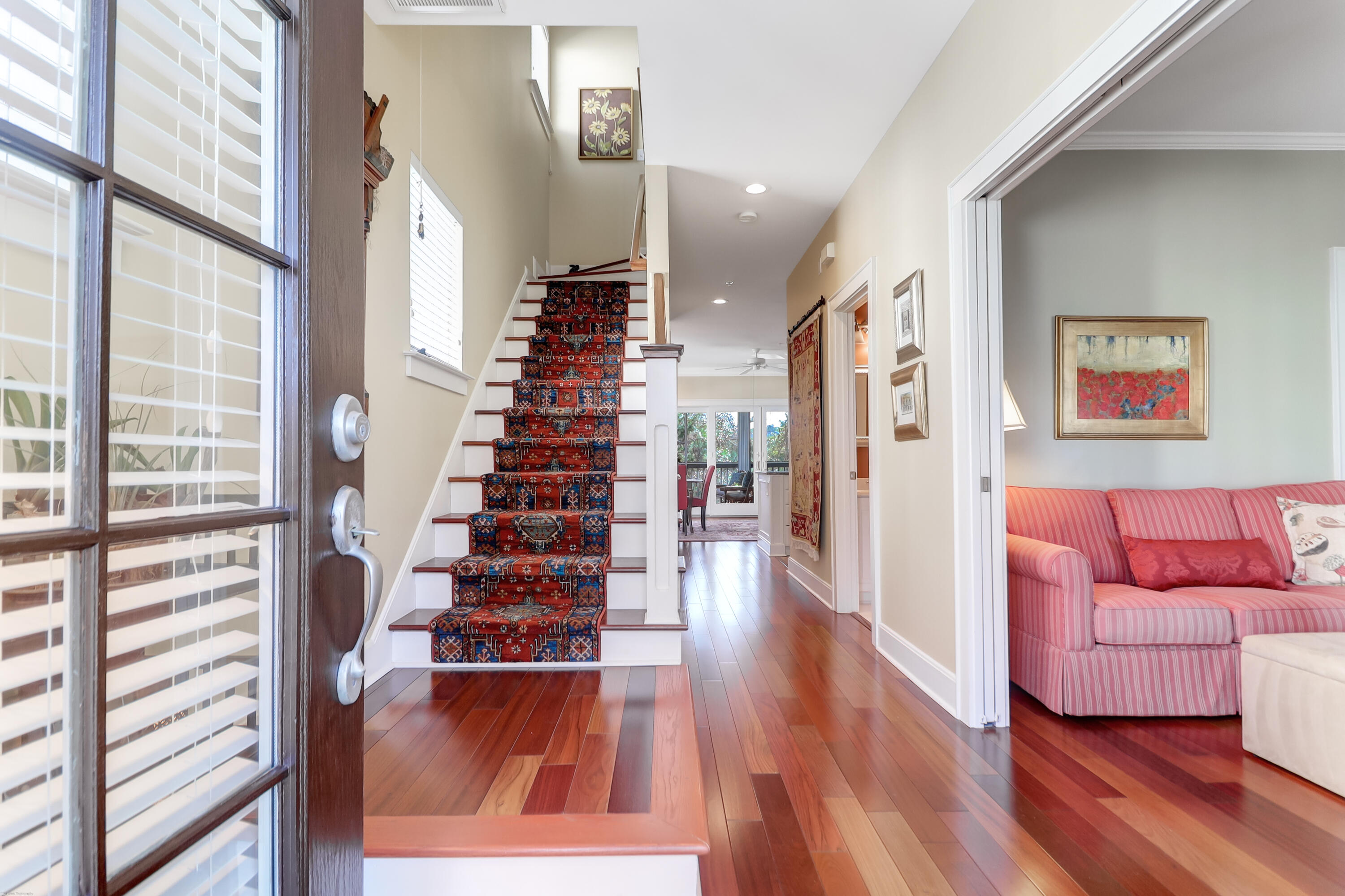 400 Kinloss Country Lane