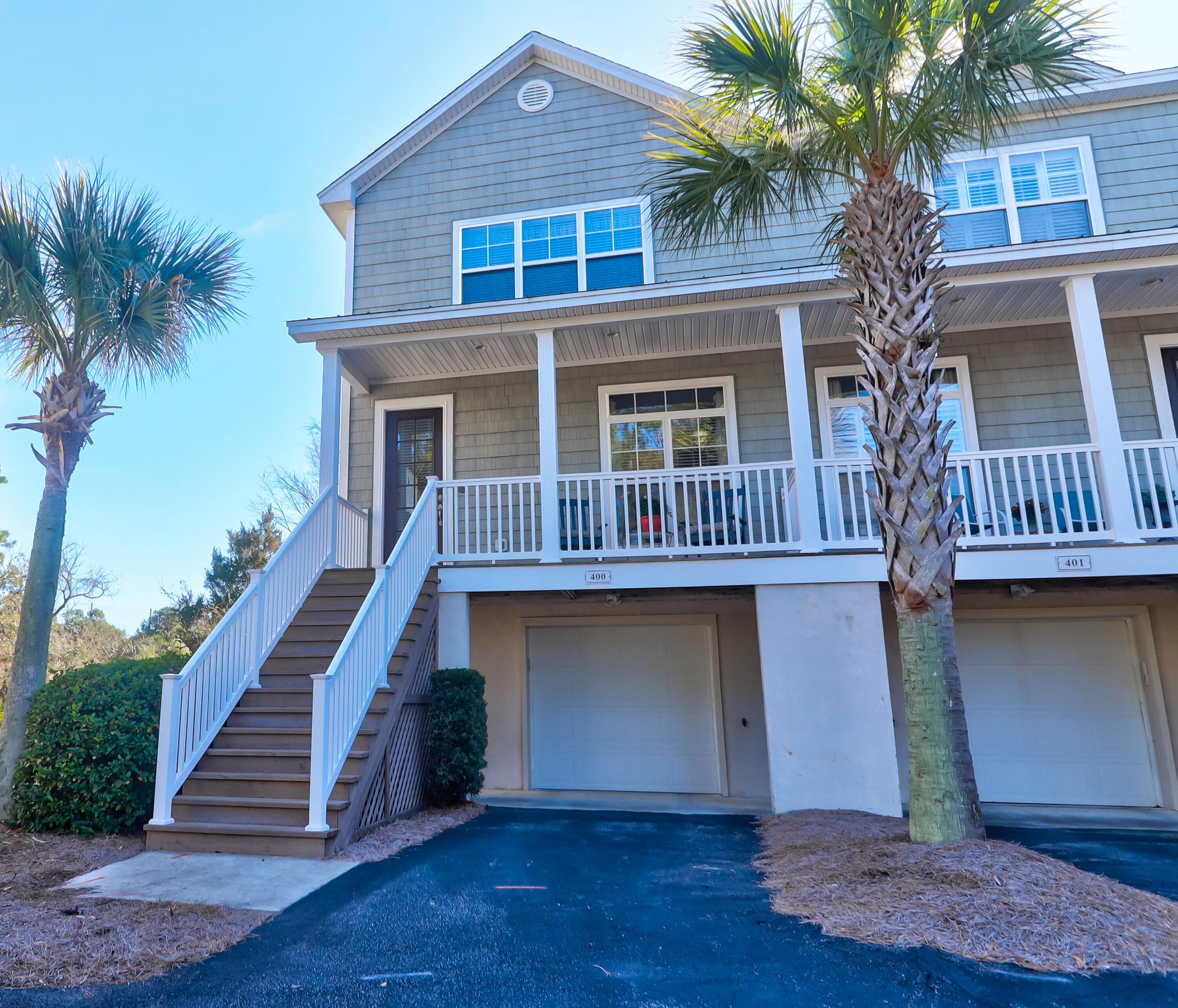 400 Kinloss Country Lane