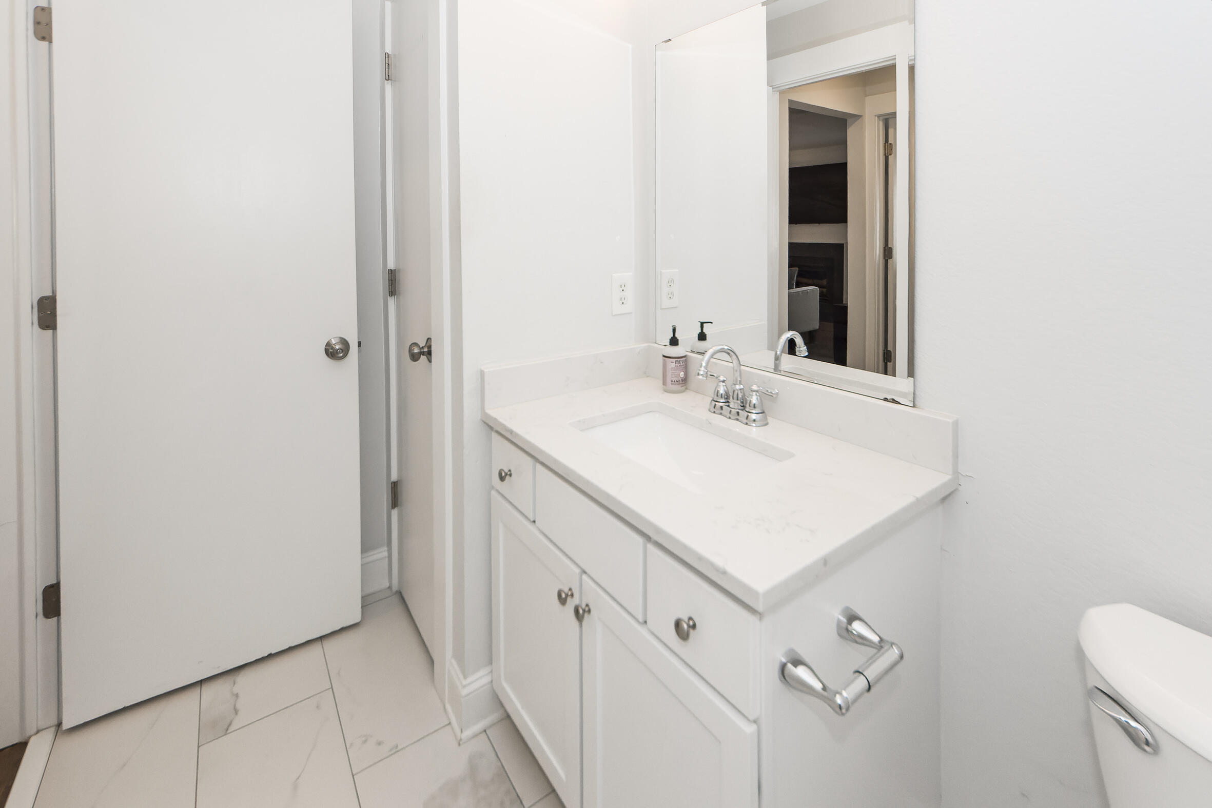 268 Alexandra Drive # 4