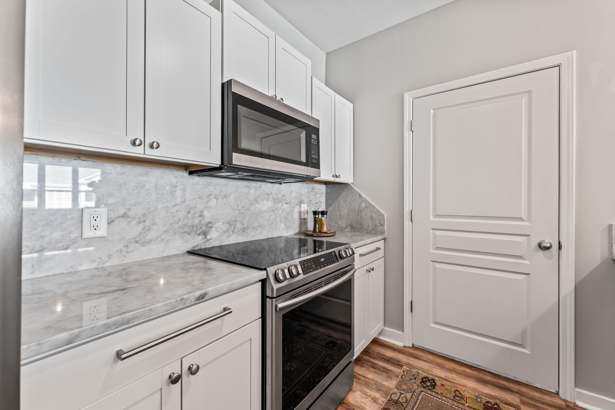 100 Bucksley Lane # 303