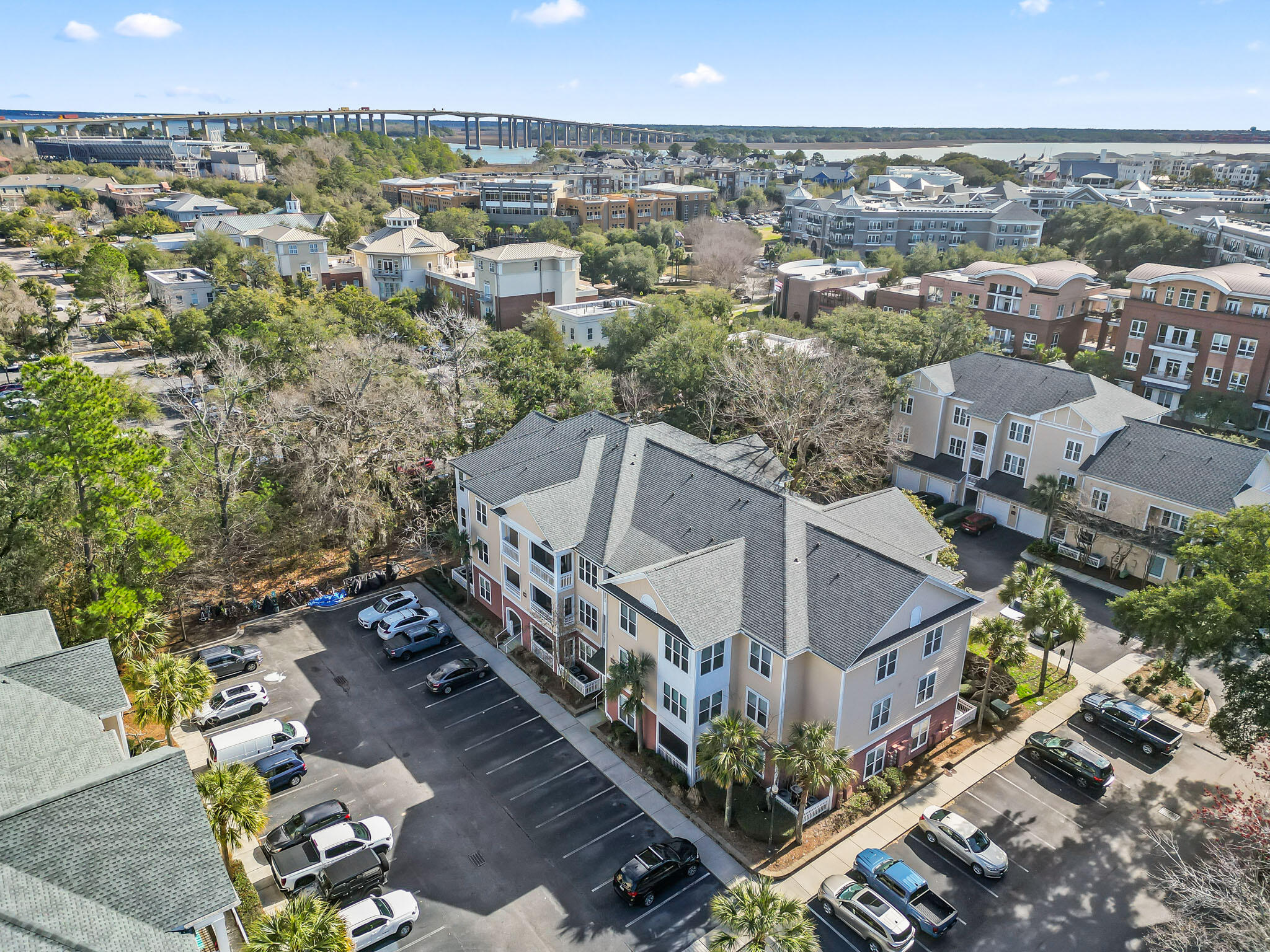 100 Bucksley Lane # 303