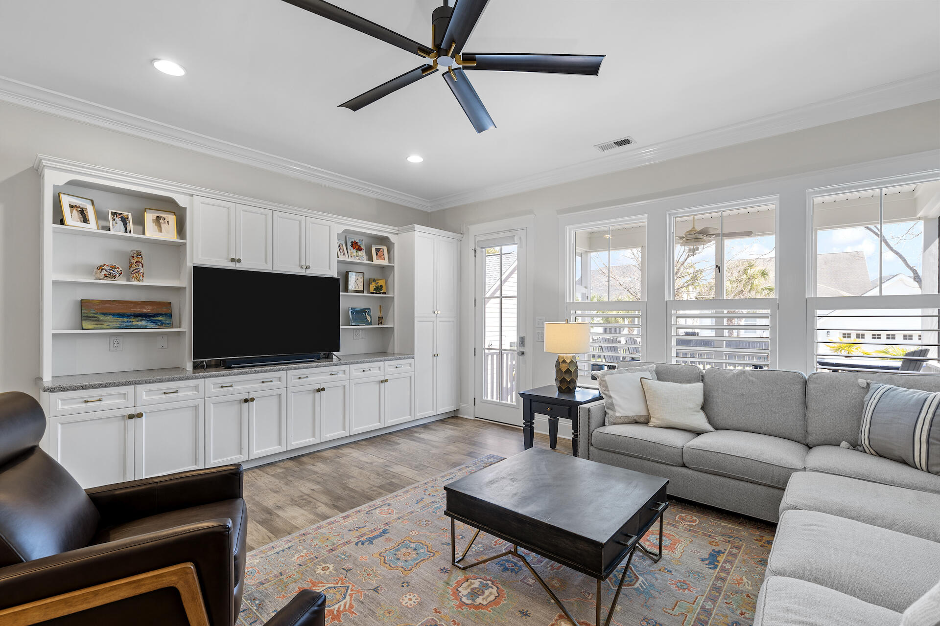 1706 Sailmaker Street