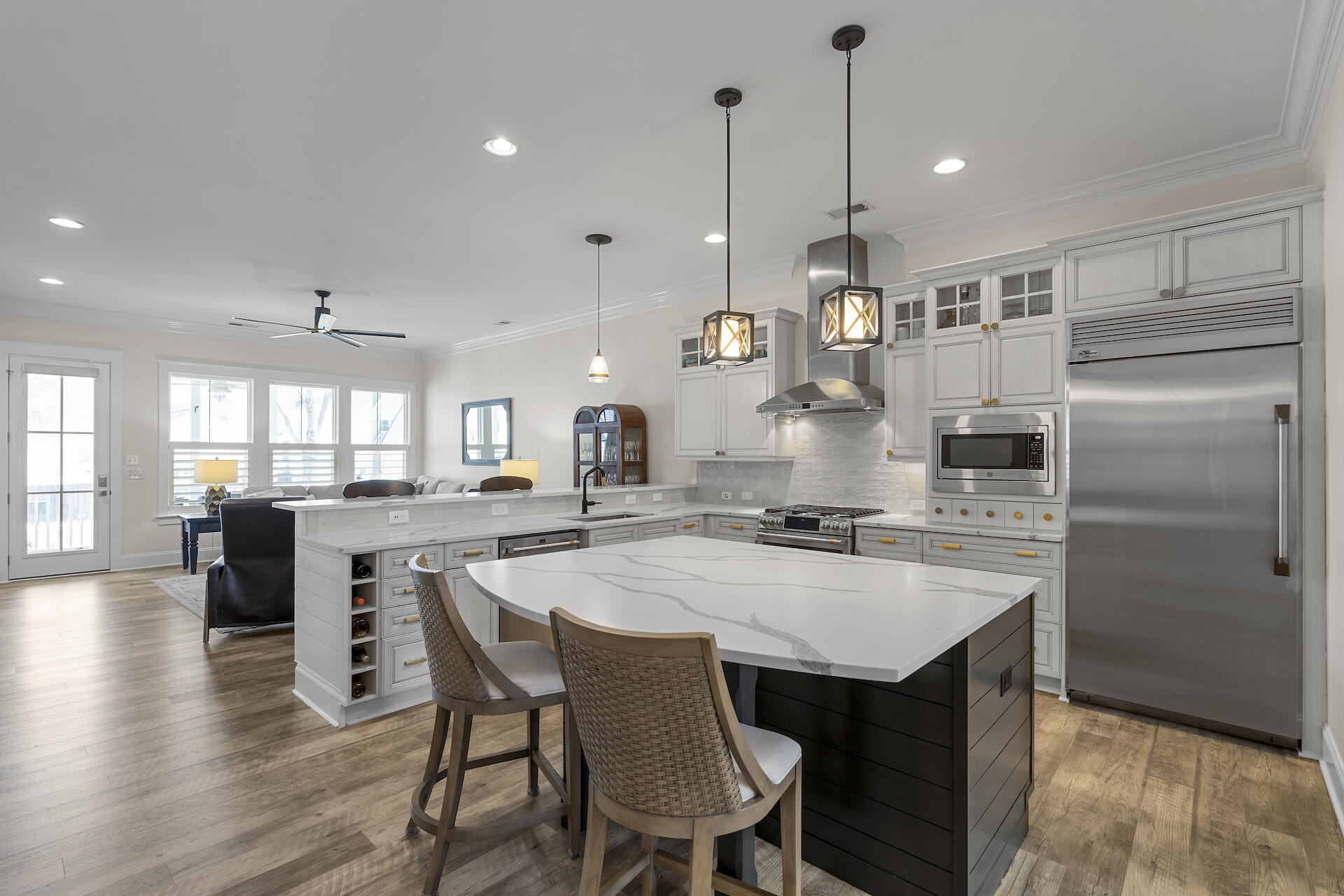 1706 Sailmaker Street