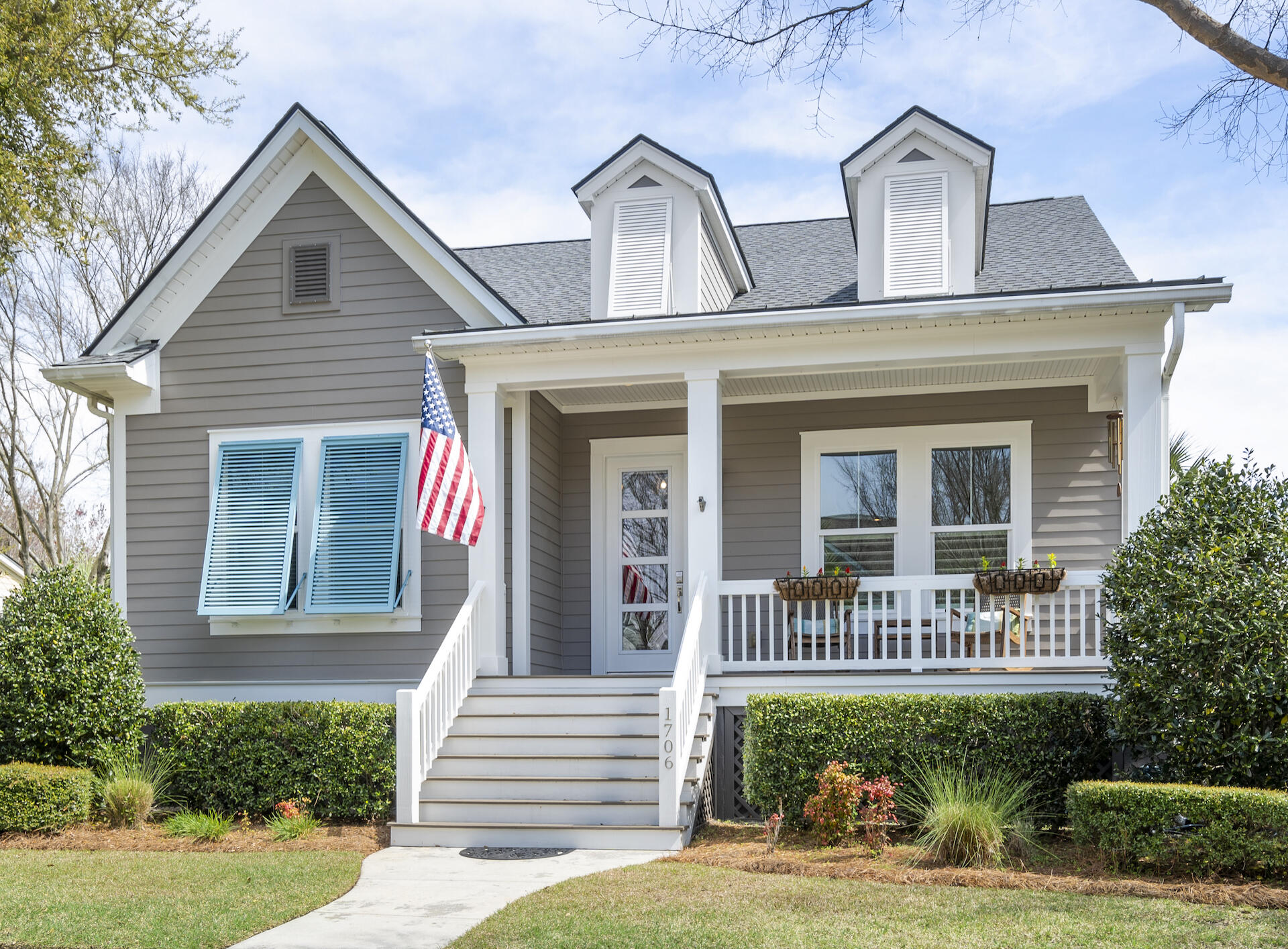 1706 Sailmaker Street