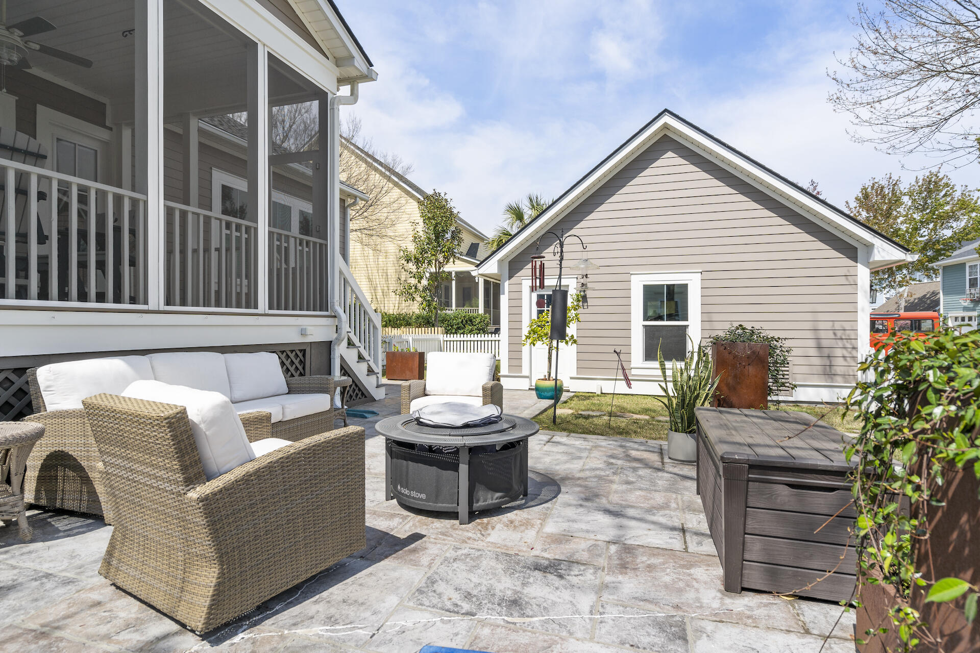 1706 Sailmaker Street