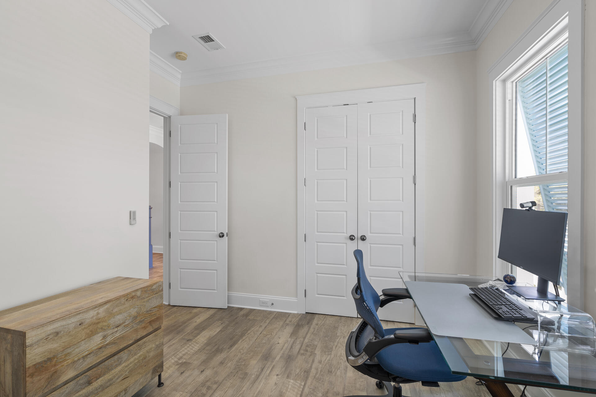 1706 Sailmaker Street