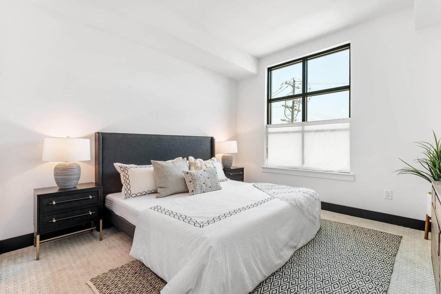 5 Gadsdenboro Street # 207