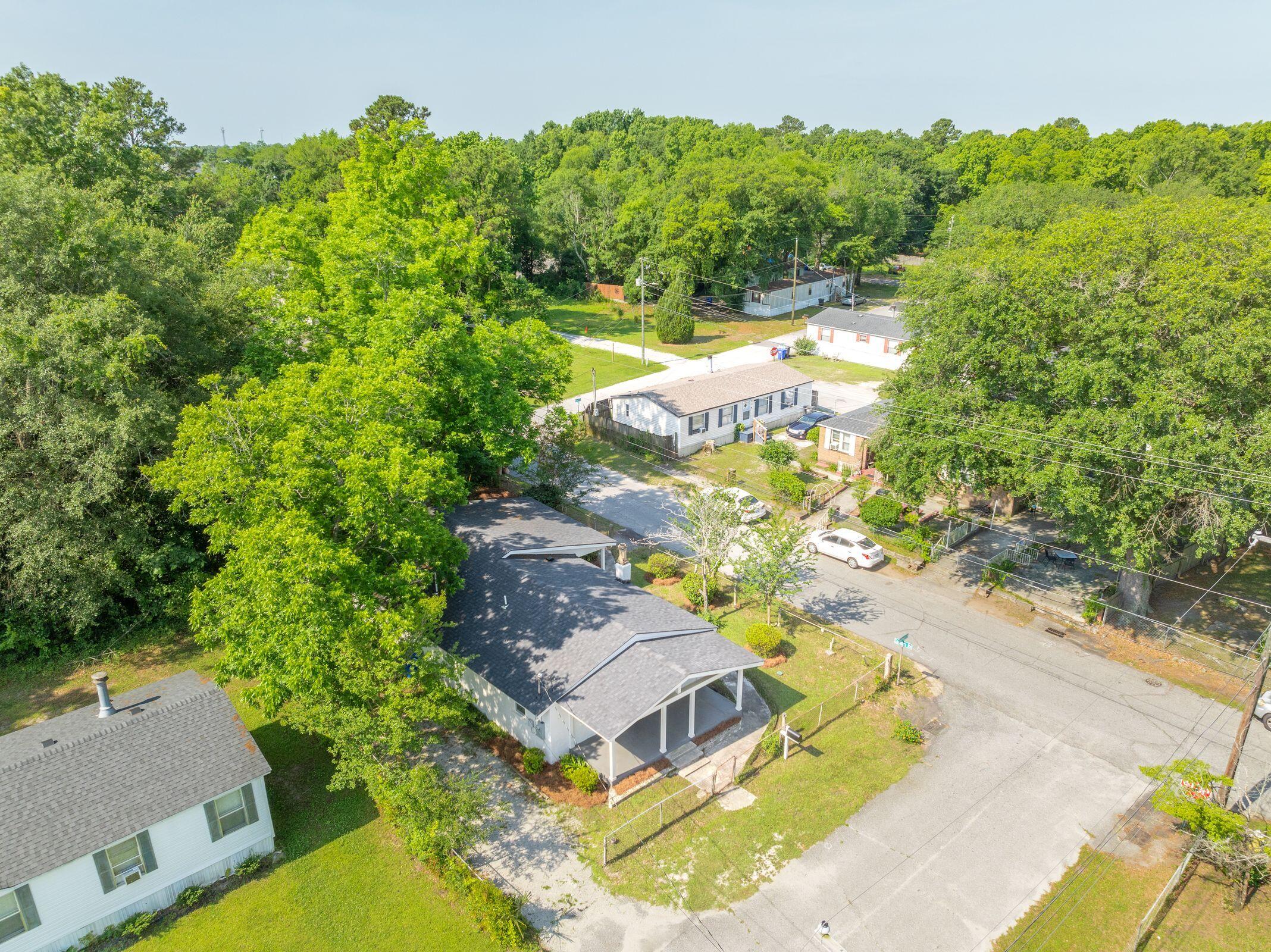 1533 Cantwell Street