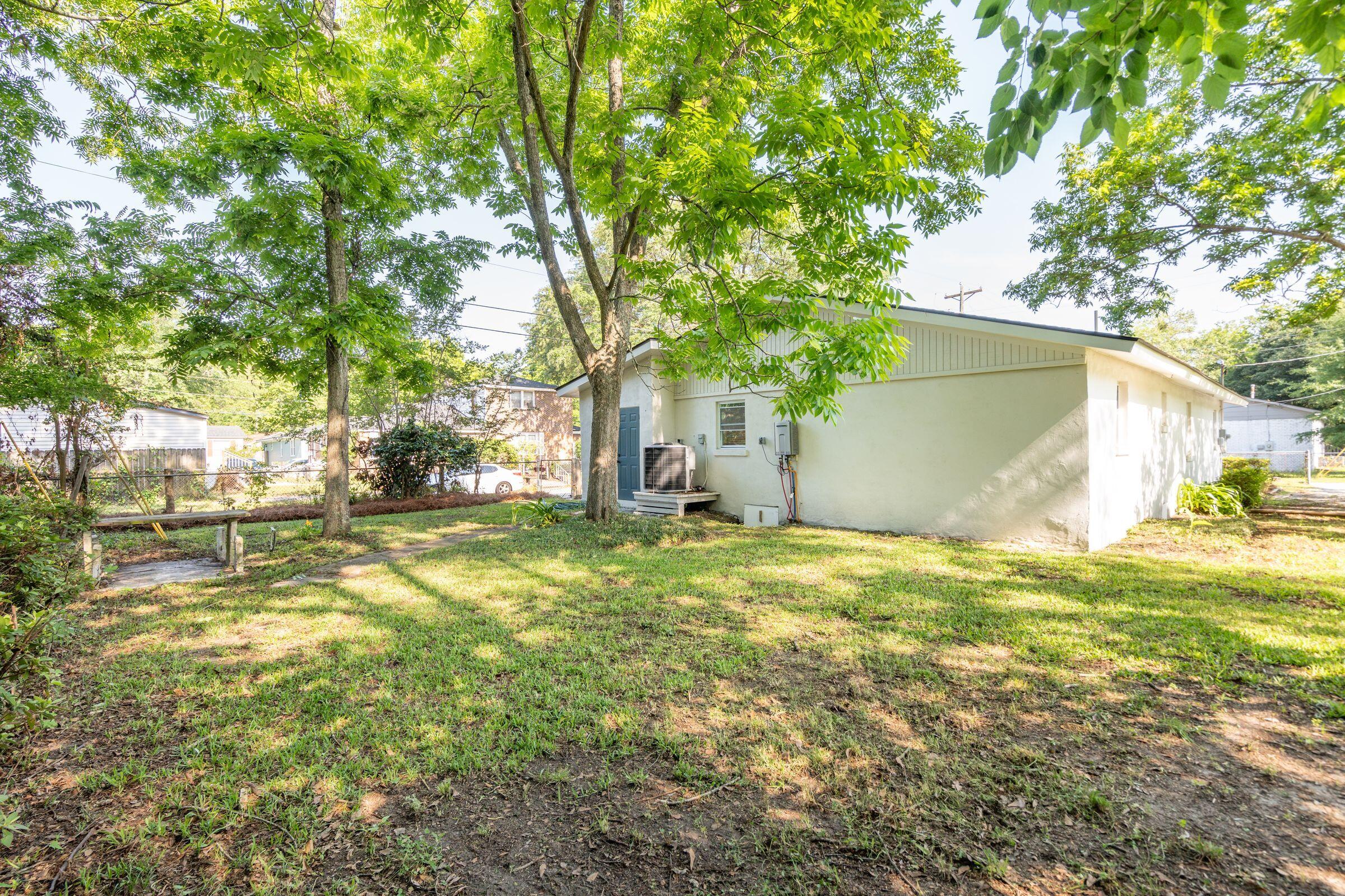 1533 Cantwell Street