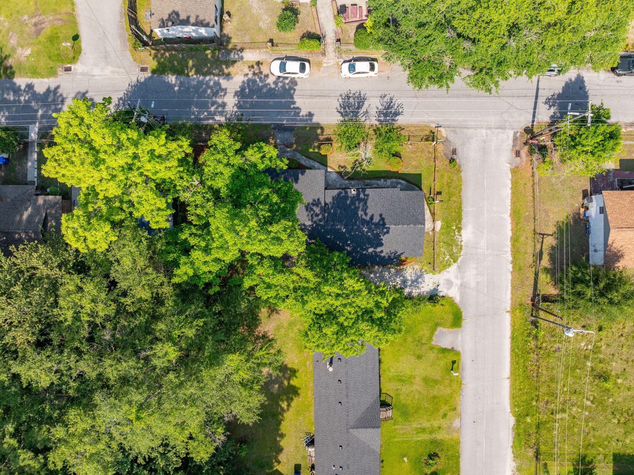 1533 Cantwell Street