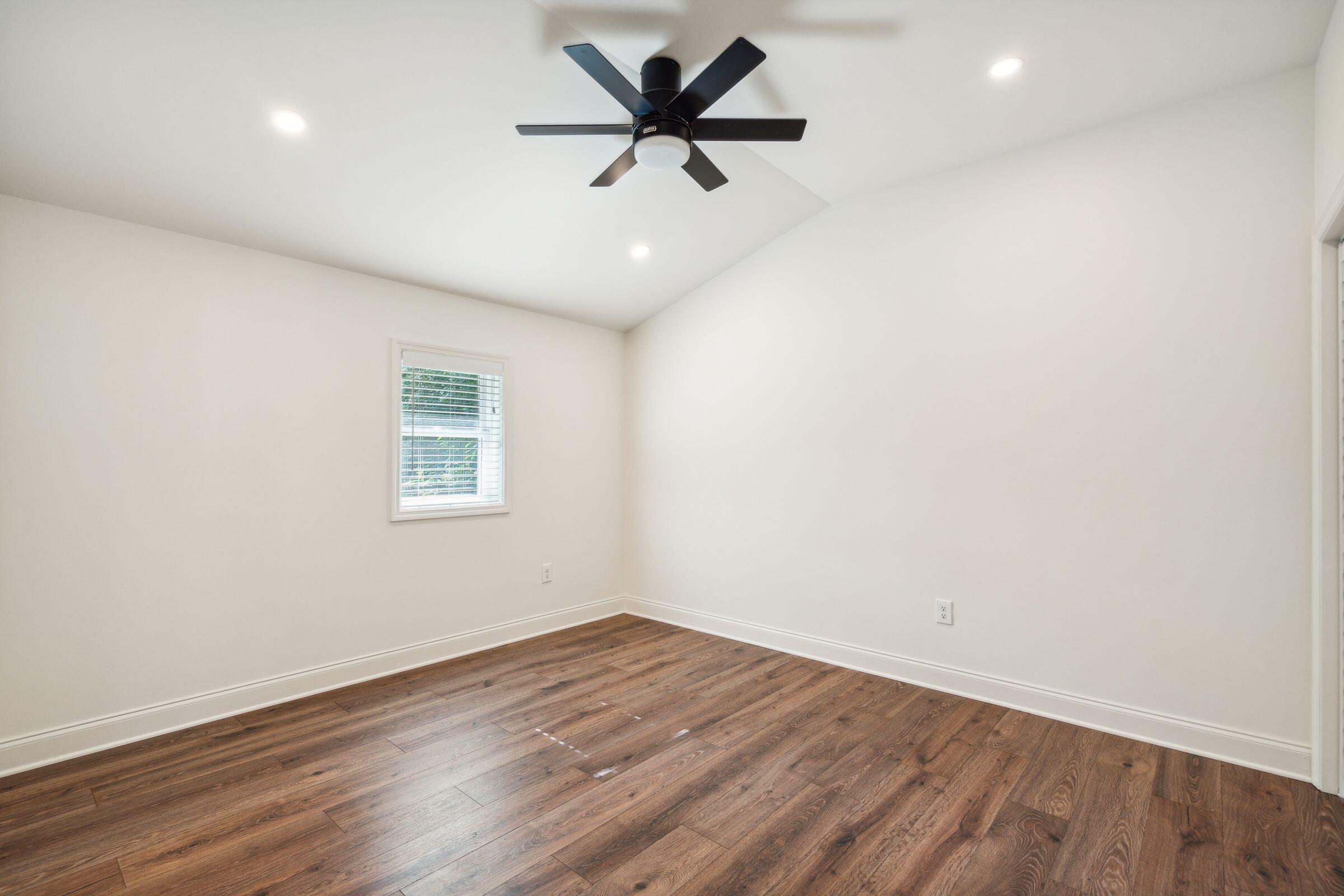 1533 Cantwell Street