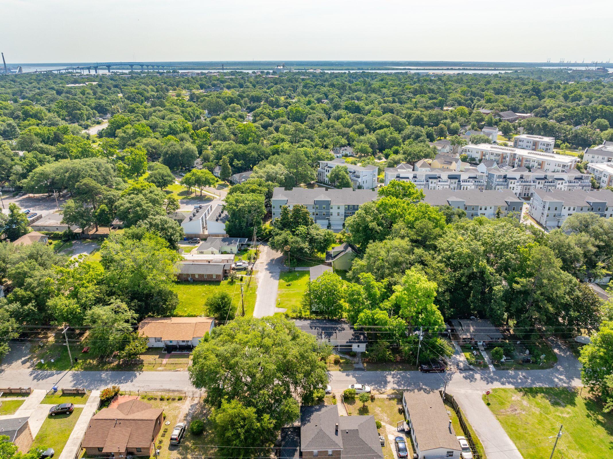 1533 Cantwell Street