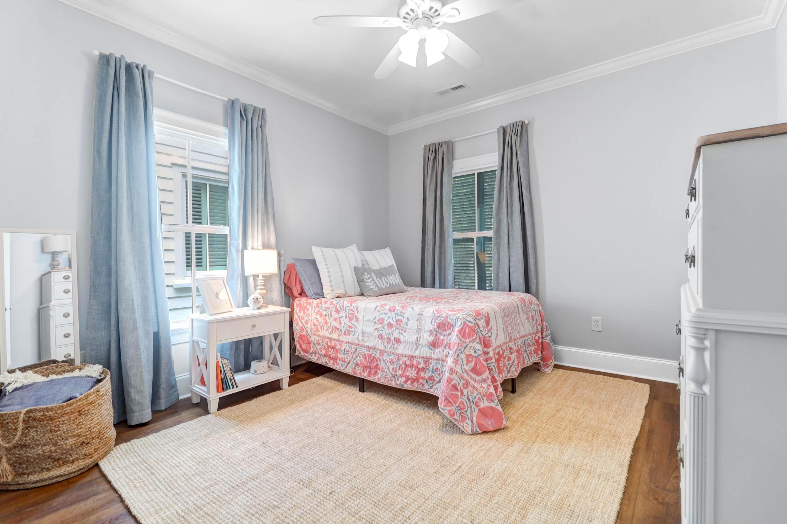 340 N Shelmore Boulevard