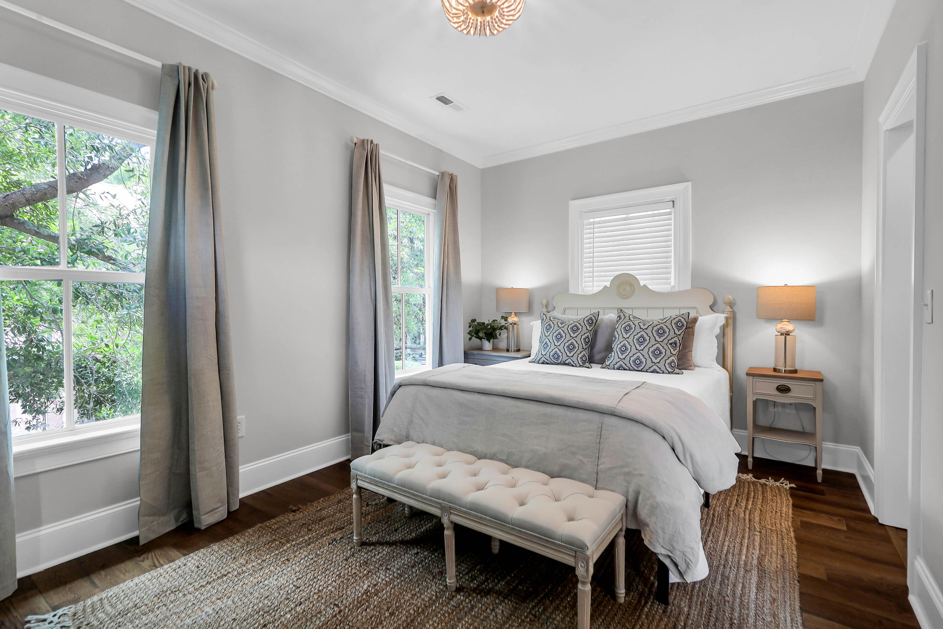 340 N Shelmore Boulevard