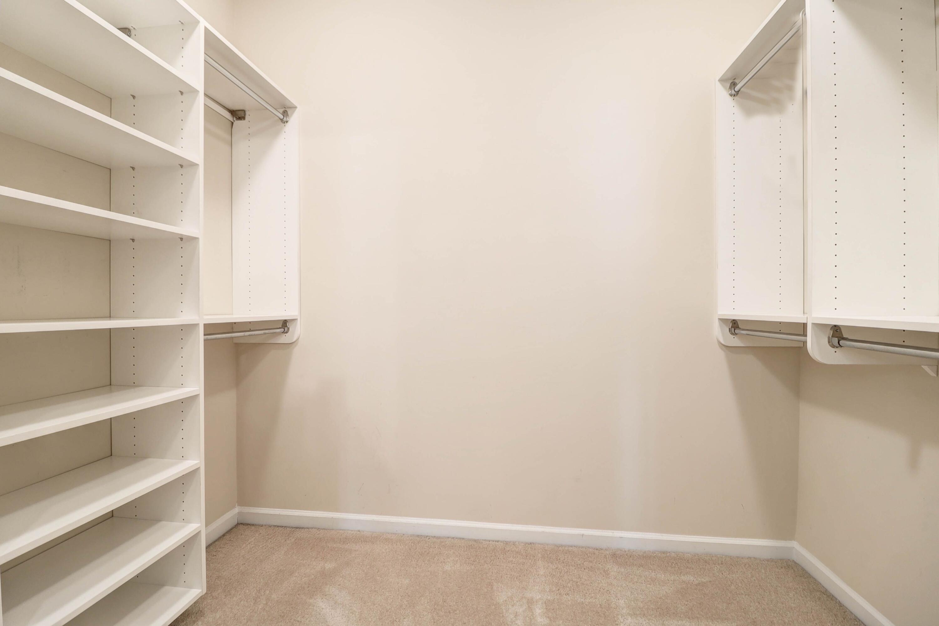 2242 Show Basket Way