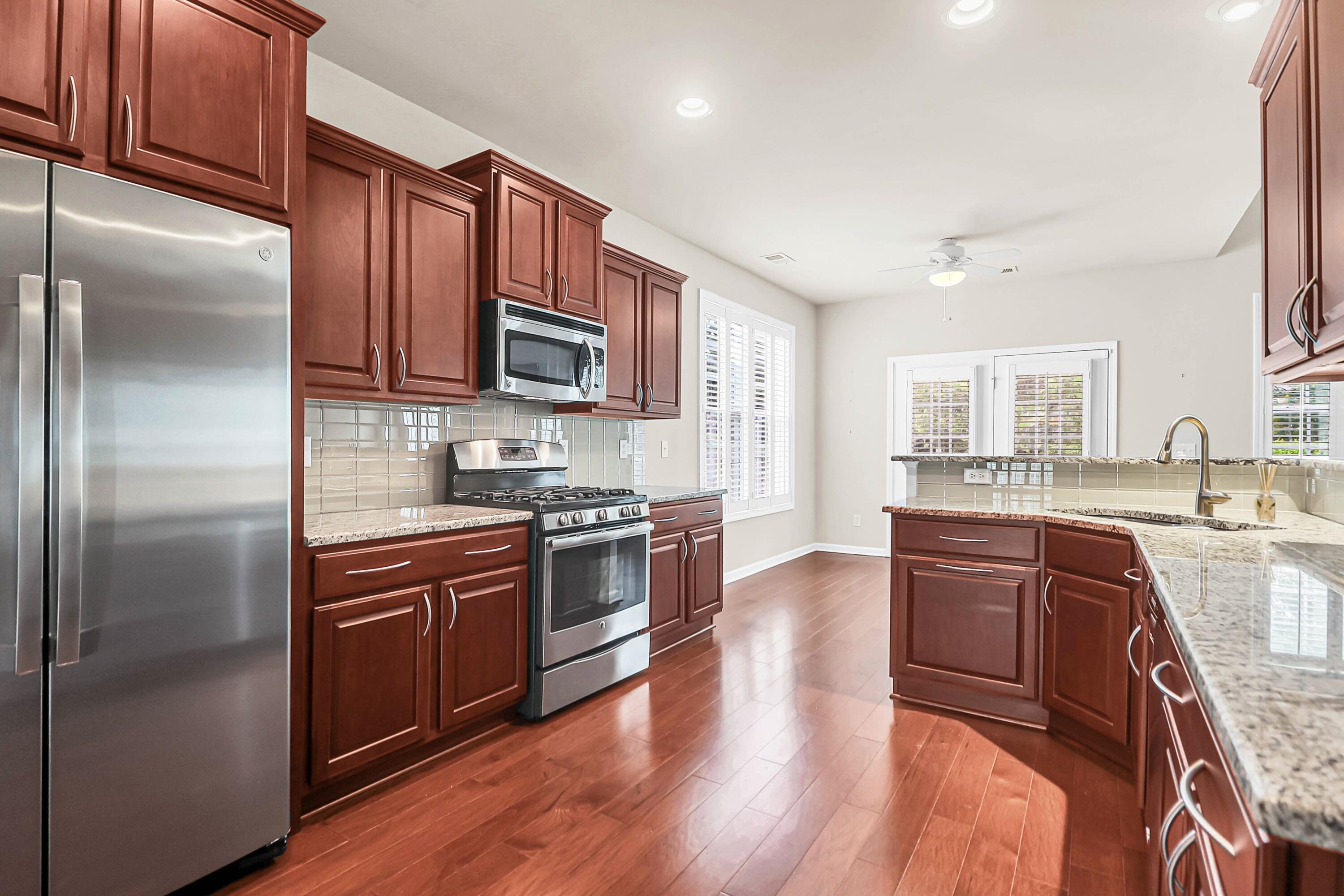 2242 Show Basket Way