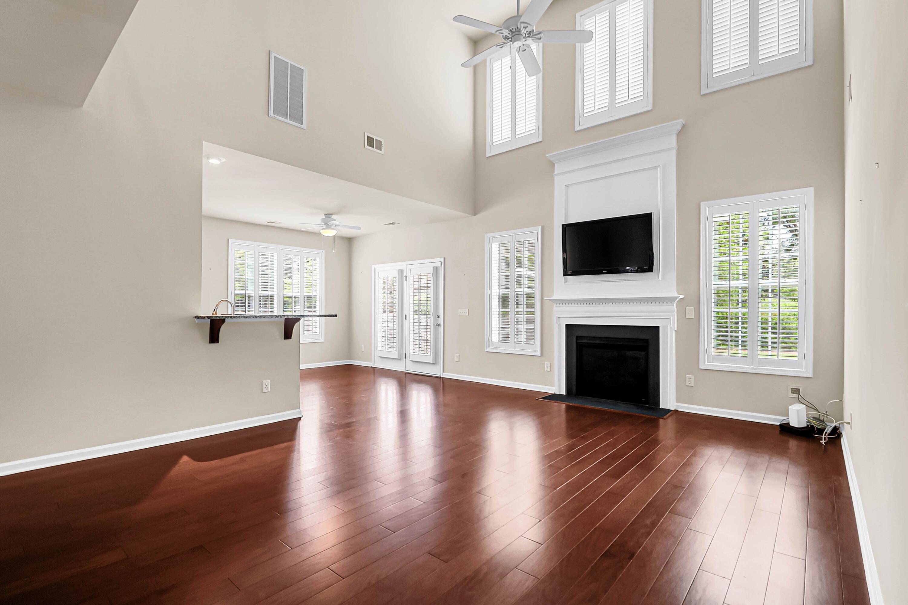 2242 Show Basket Way