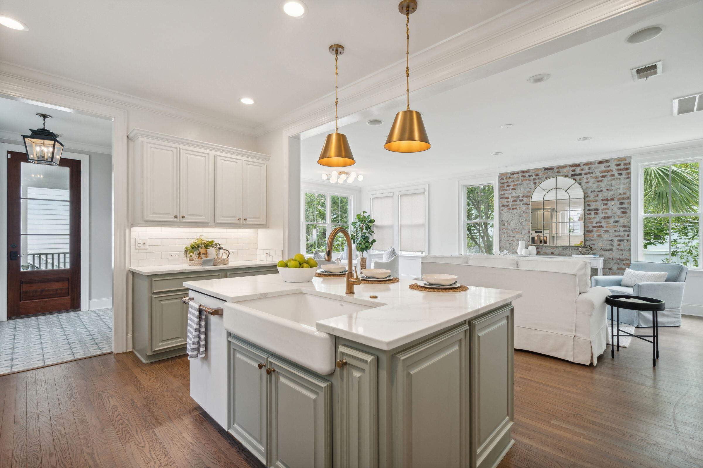 1261 Blakeway Street