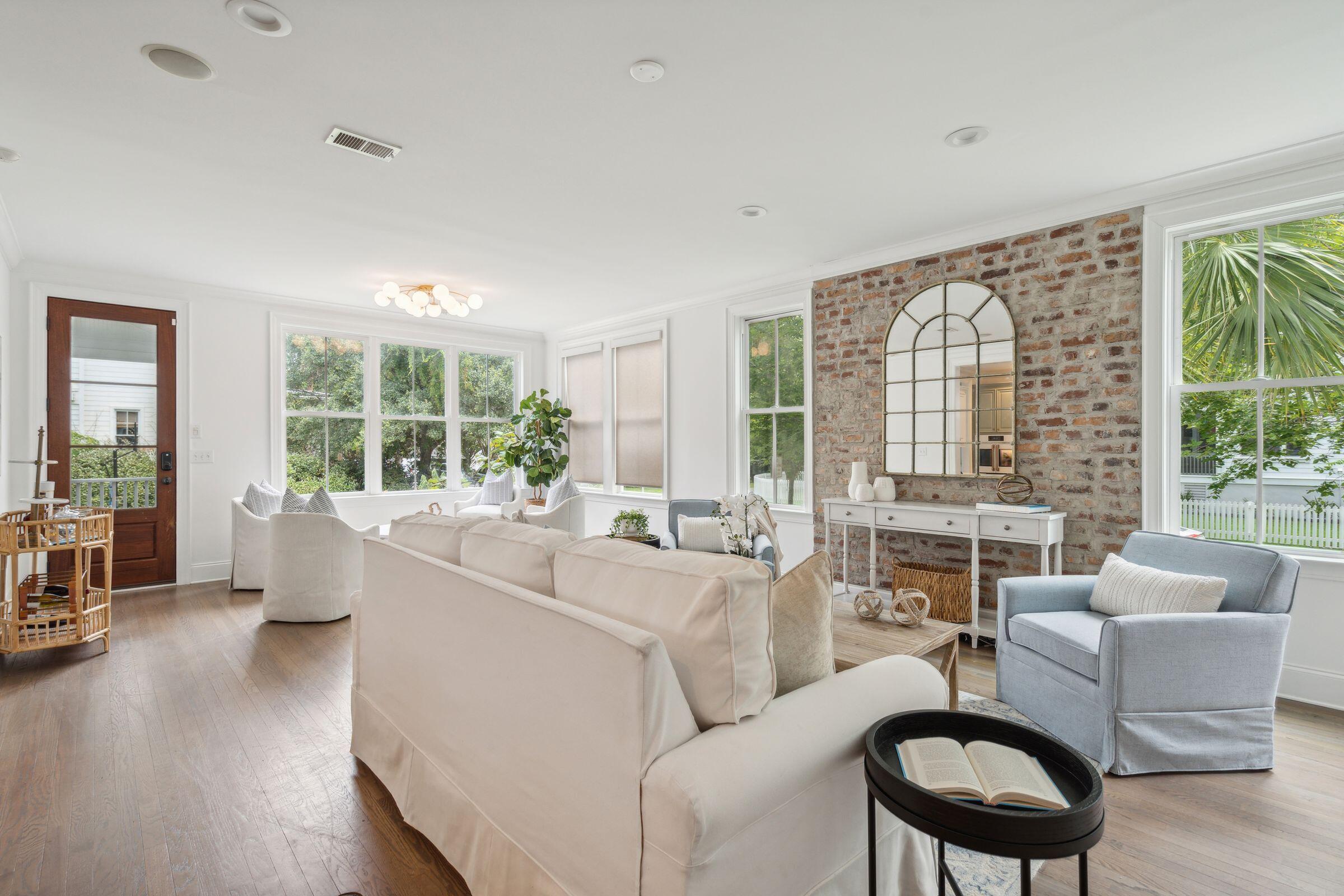 1261 Blakeway Street