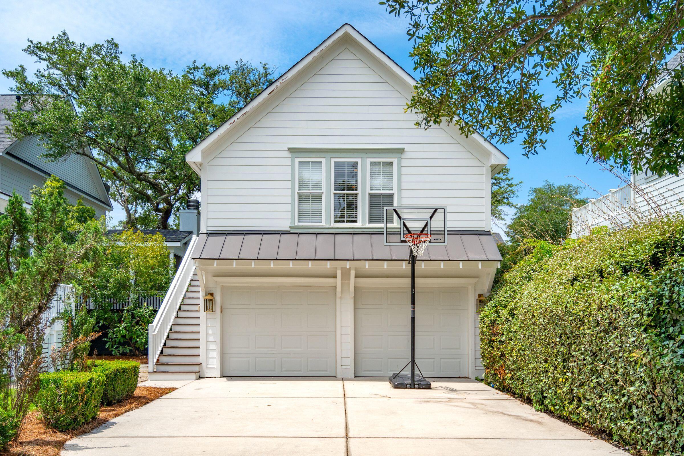 1261 Blakeway Street