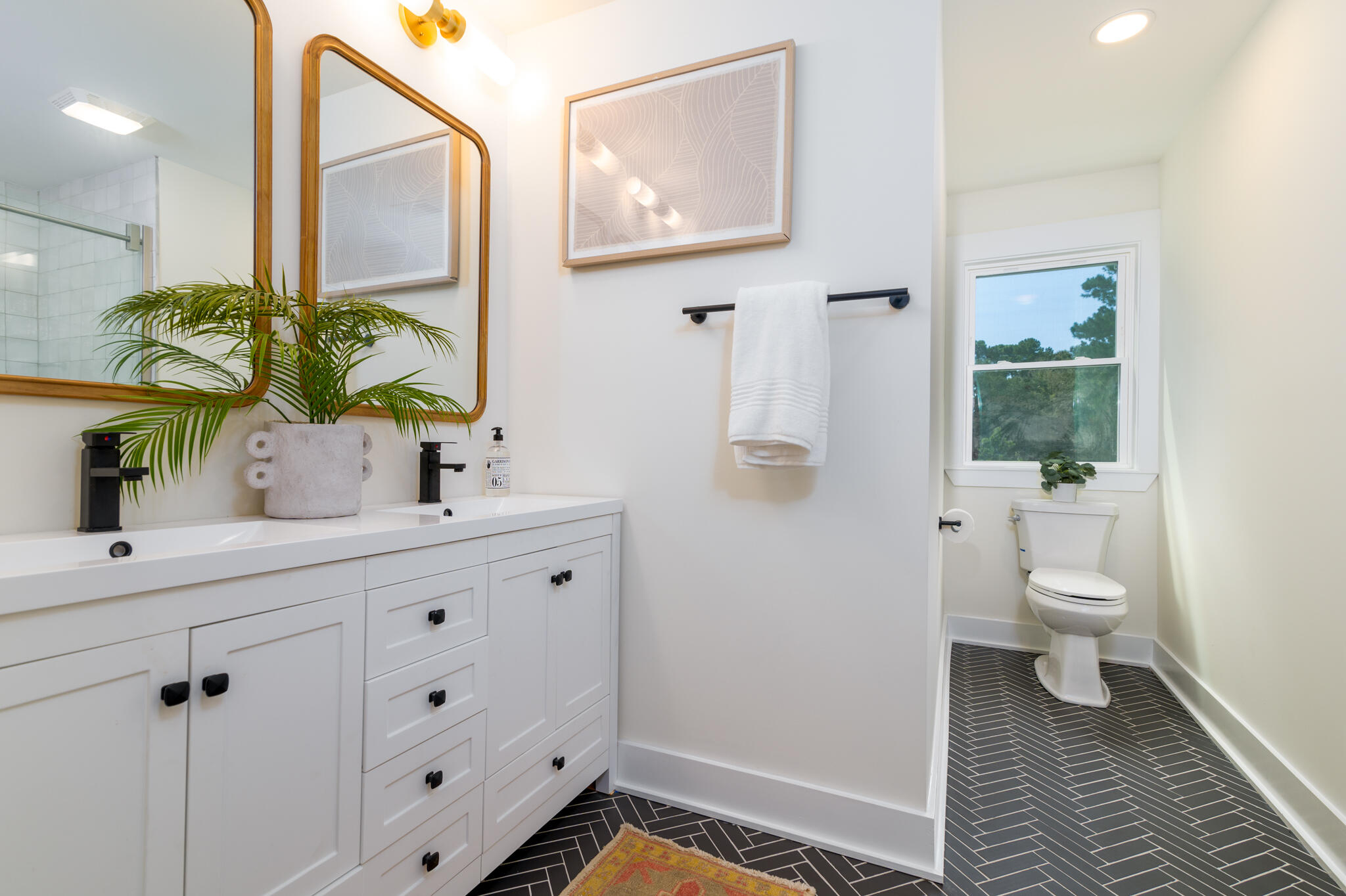 560 Castle Hall Road