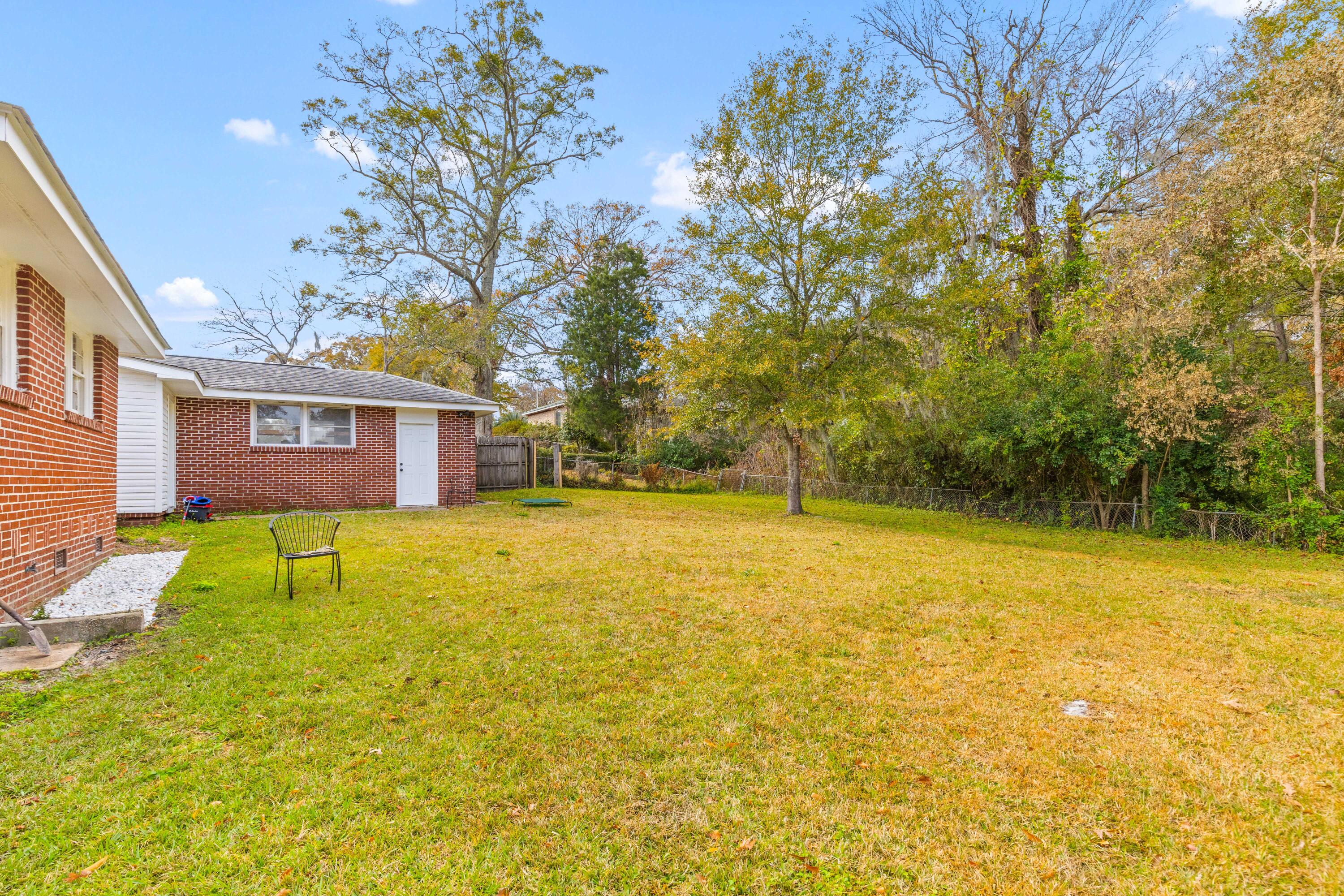 1216 Fort Drive
