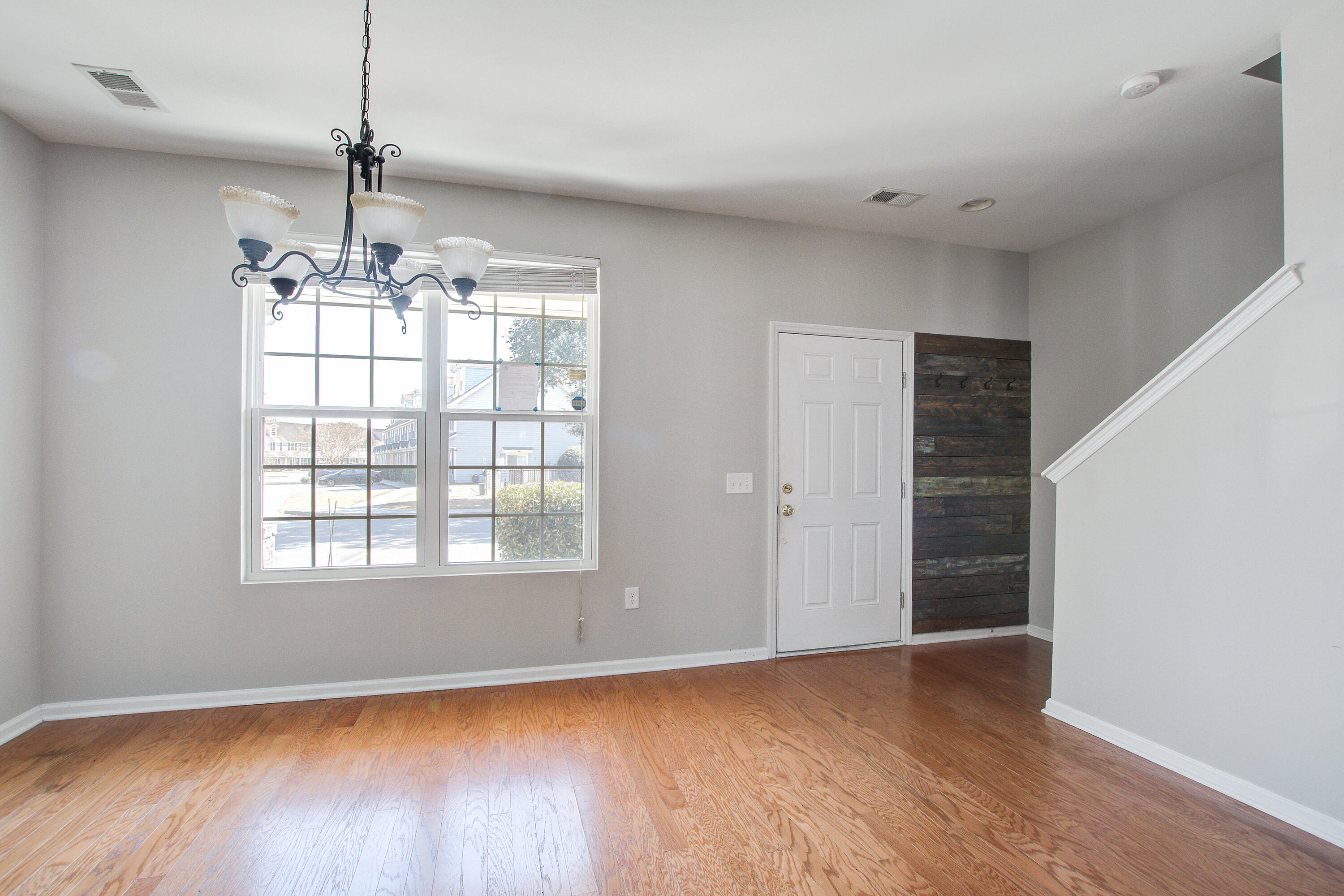 407 Hemingway Circle