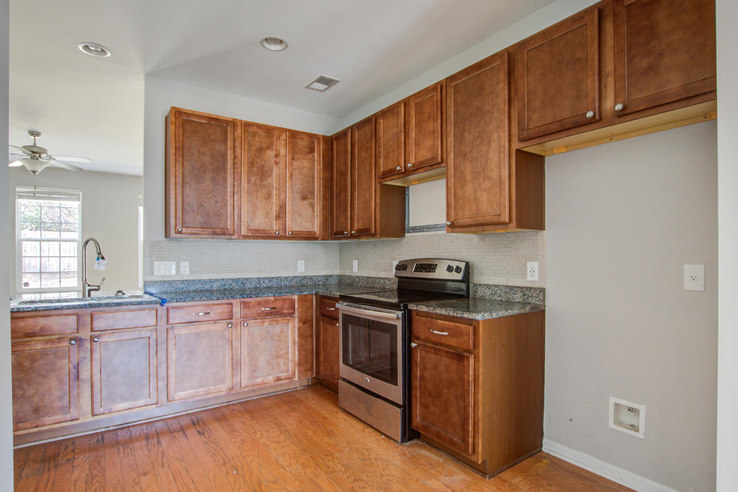 407 Hemingway Circle