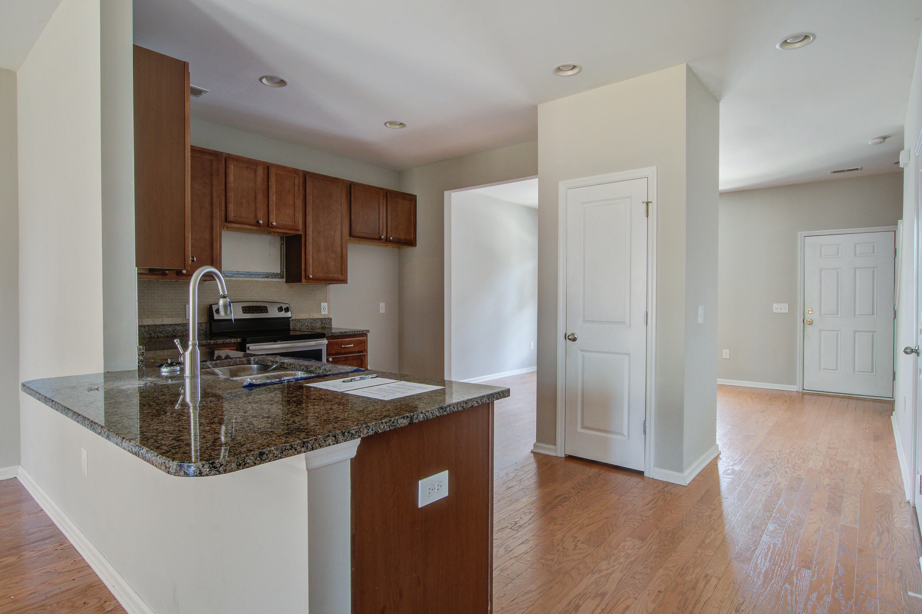 407 Hemingway Circle