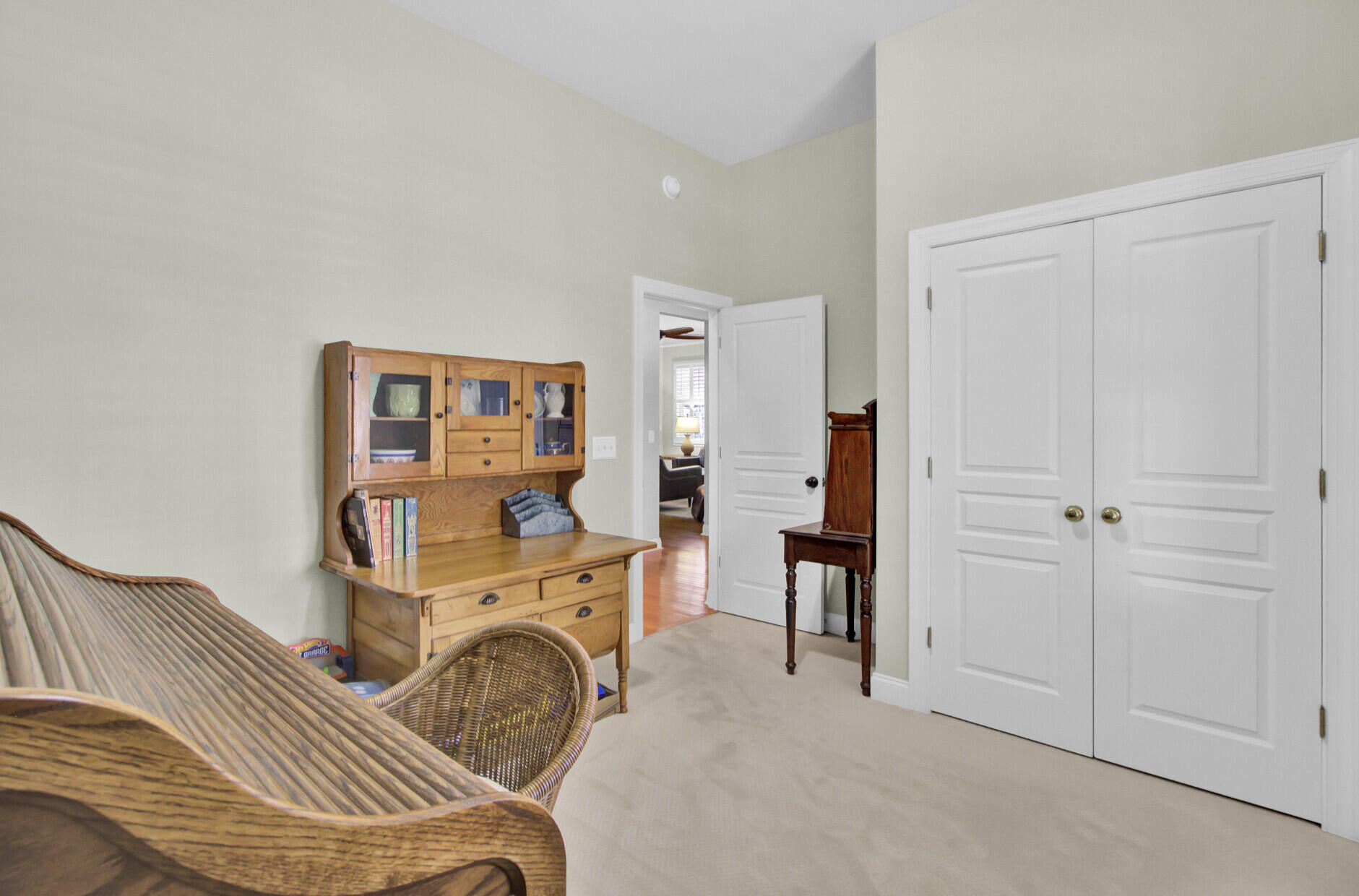 1040 Barfield Street