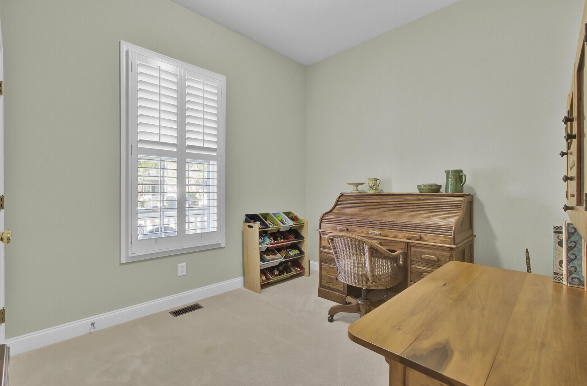 1040 Barfield Street