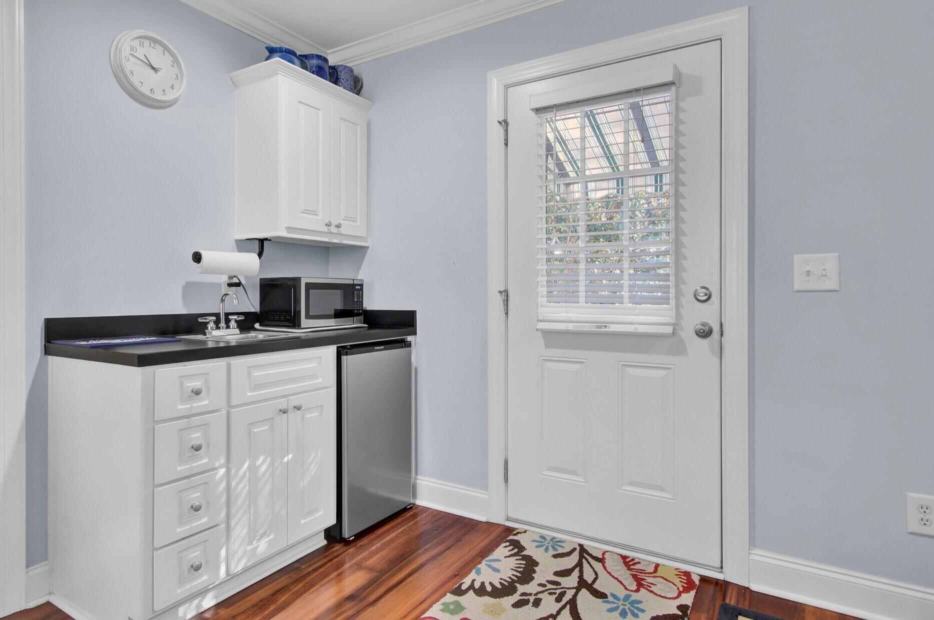 1040 Barfield Street