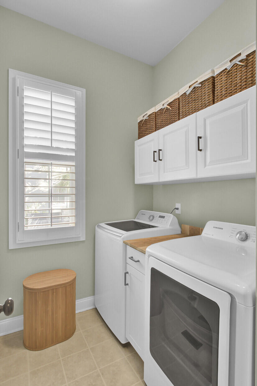 1040 Barfield Street