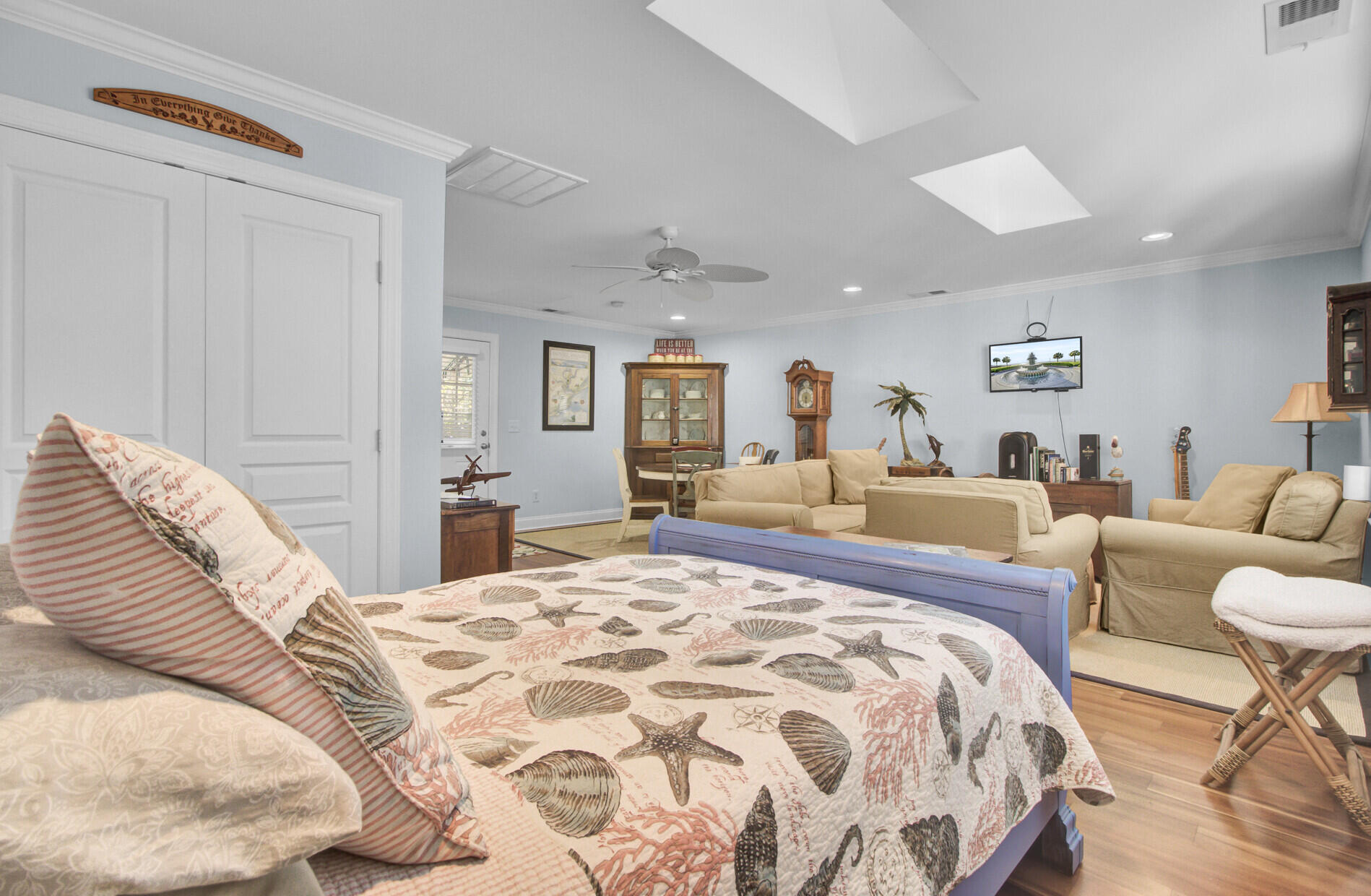 1040 Barfield Street