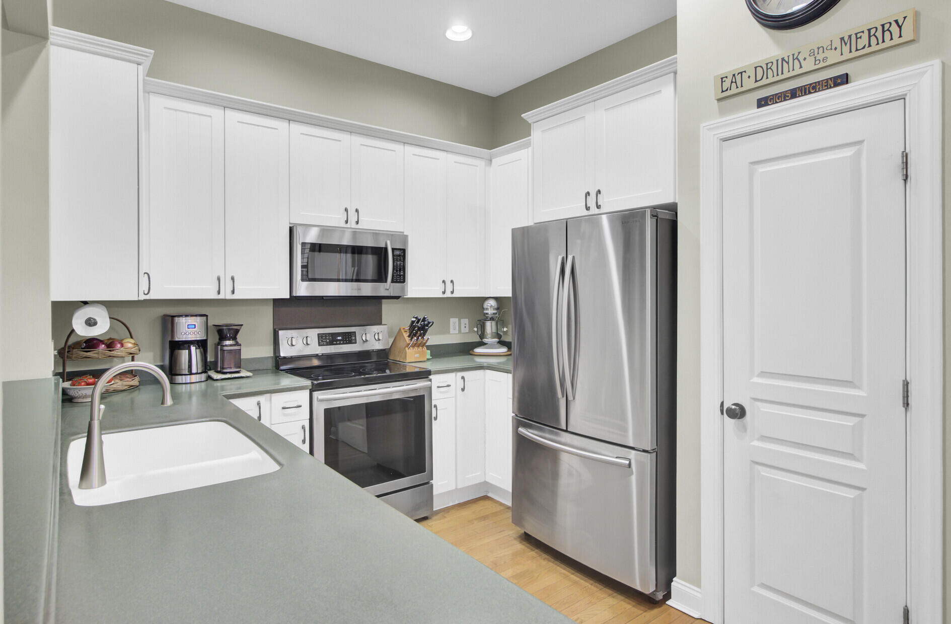 1040 Barfield Street