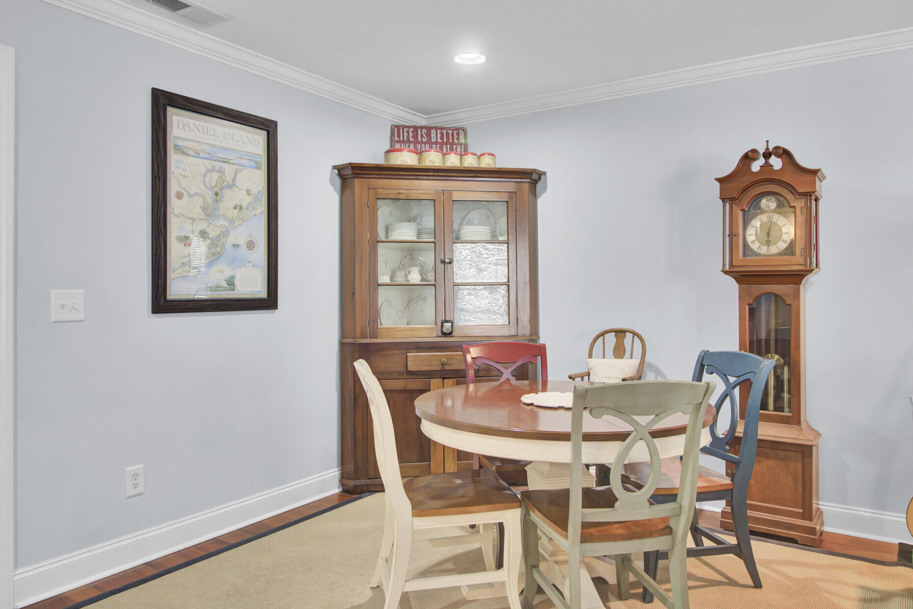 1040 Barfield Street