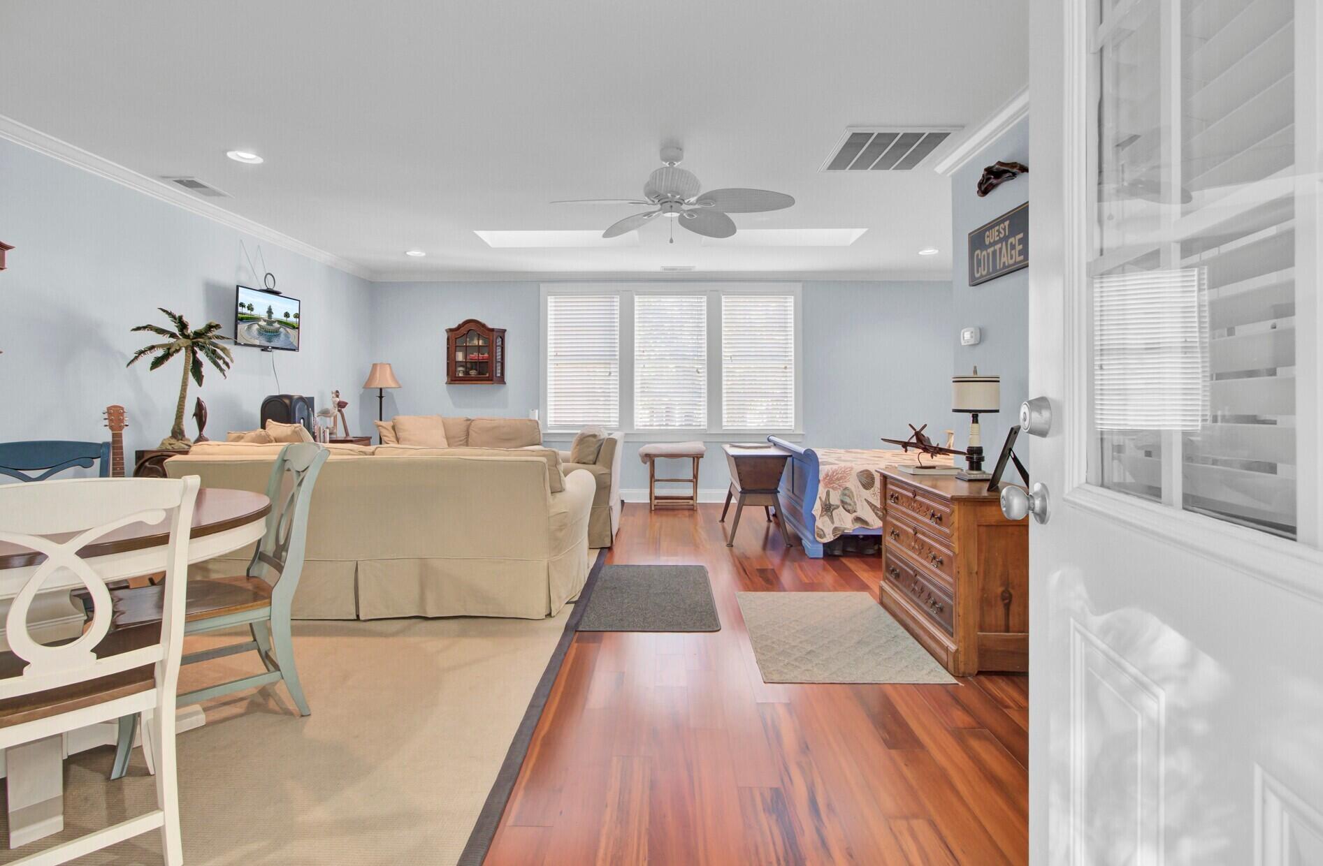 1040 Barfield Street