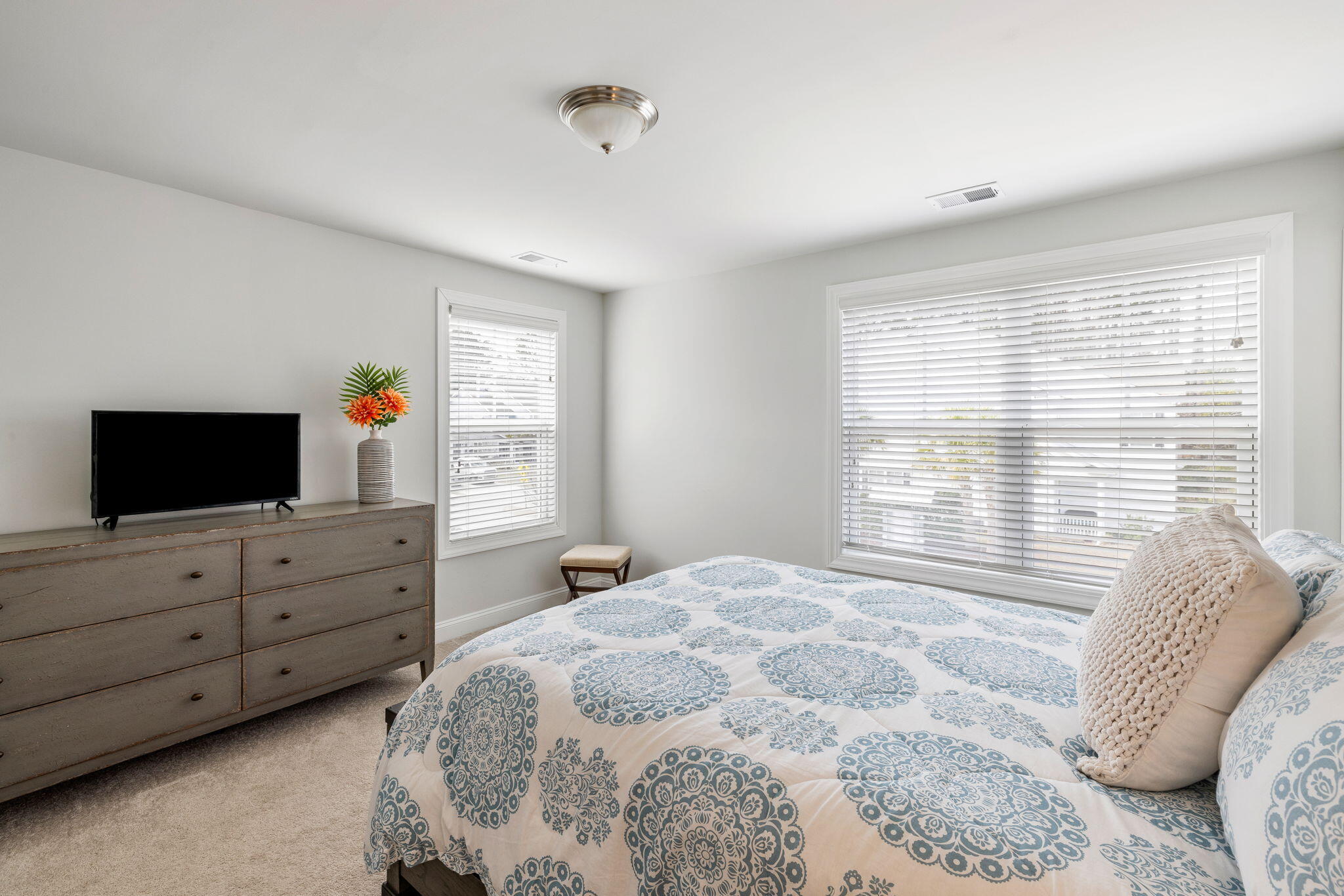 1588 Grey Marsh Road