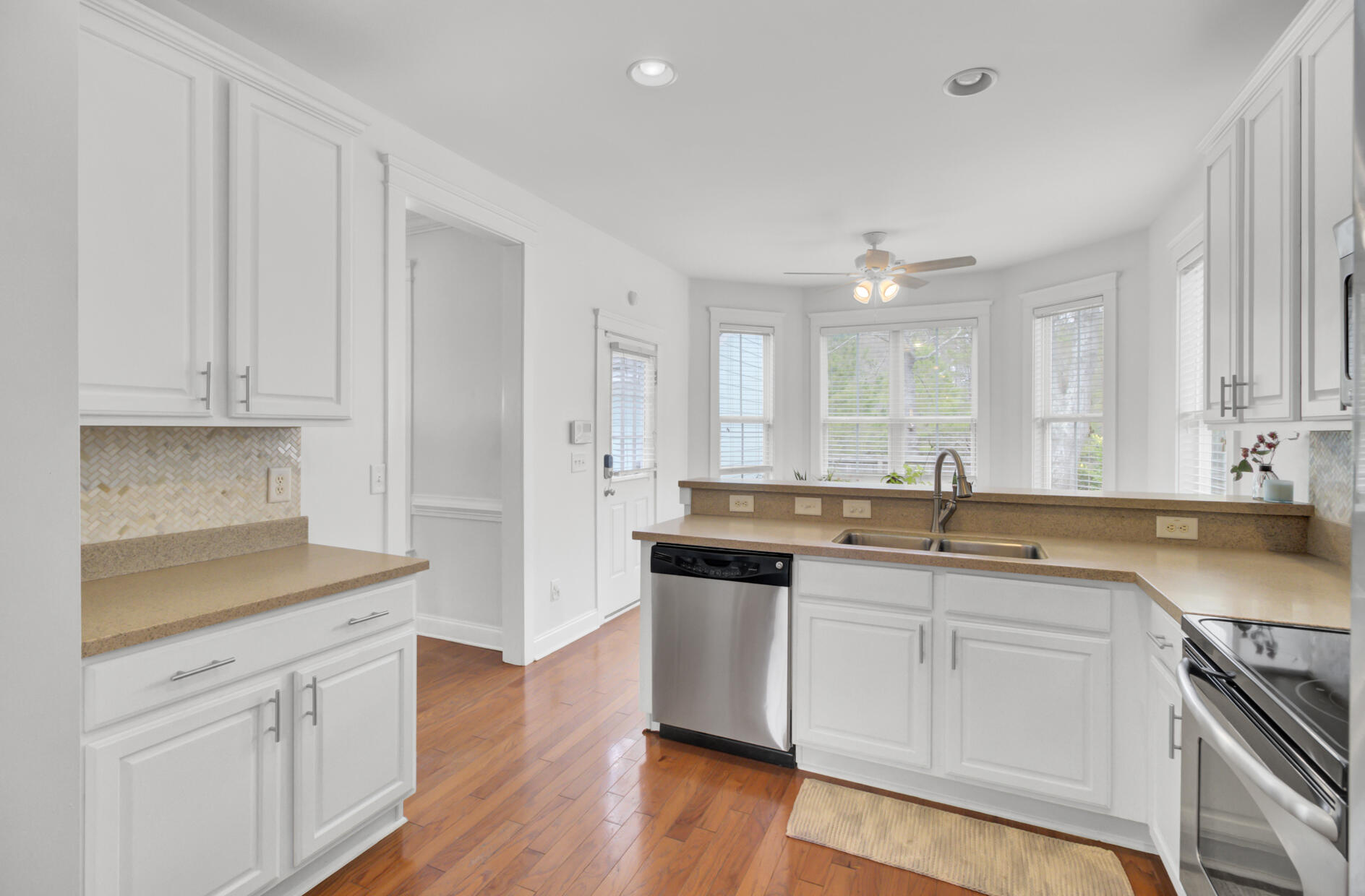 1300 Carol Oaks Drive