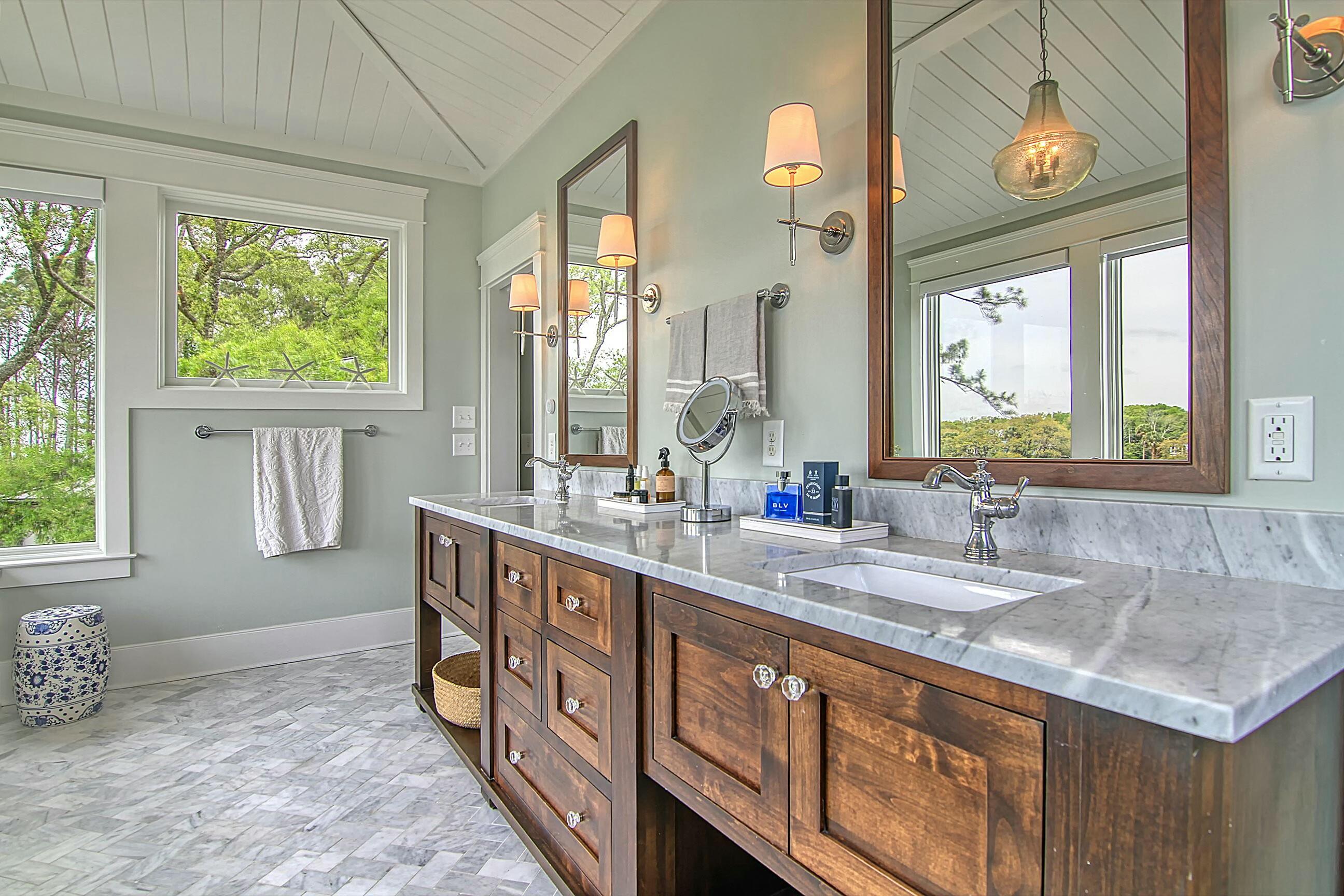 4874 Sound View Drive