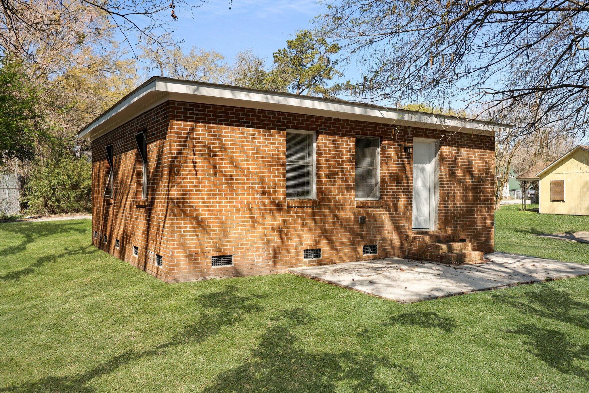 2460 Surprise Street