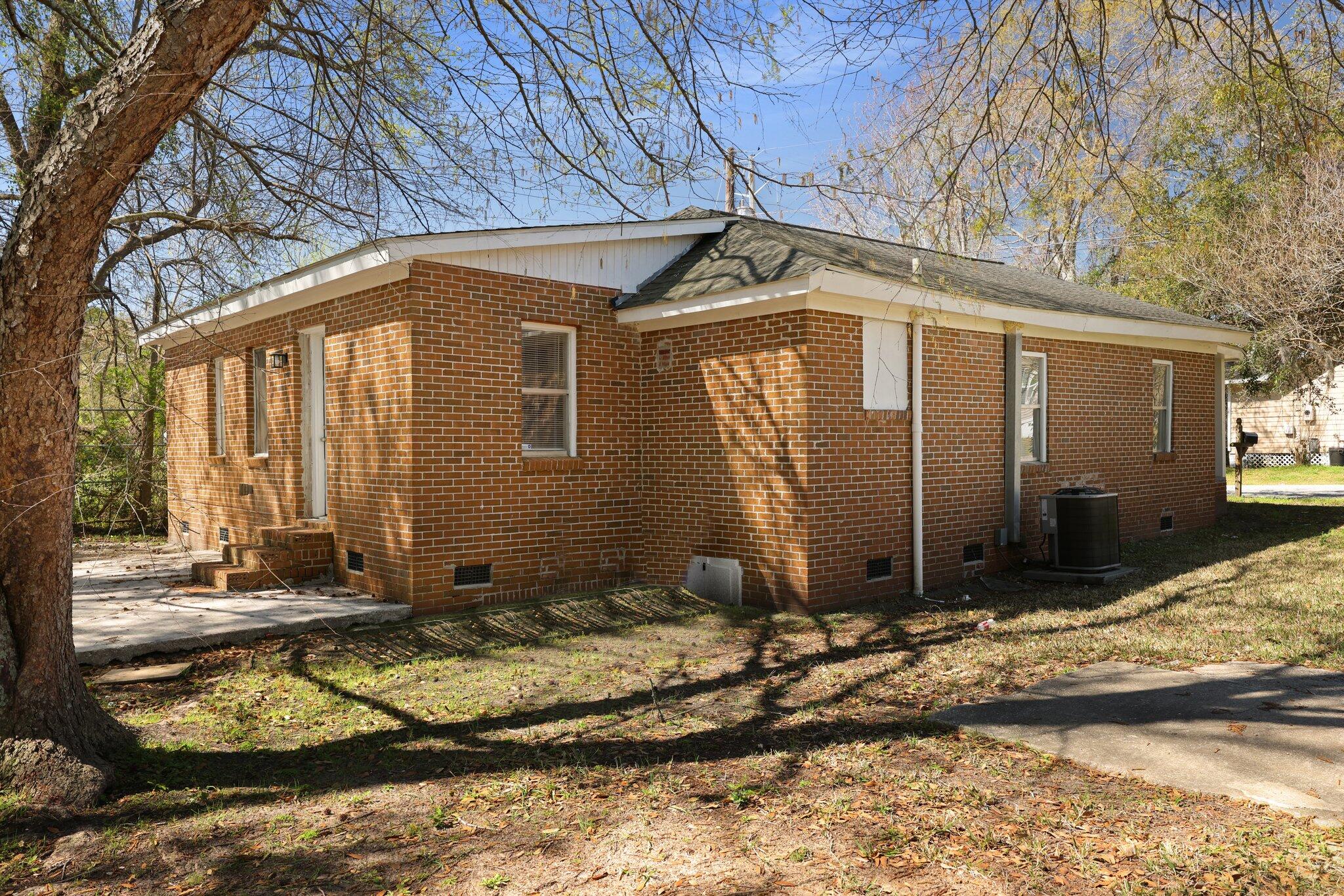 2460 Surprise Street