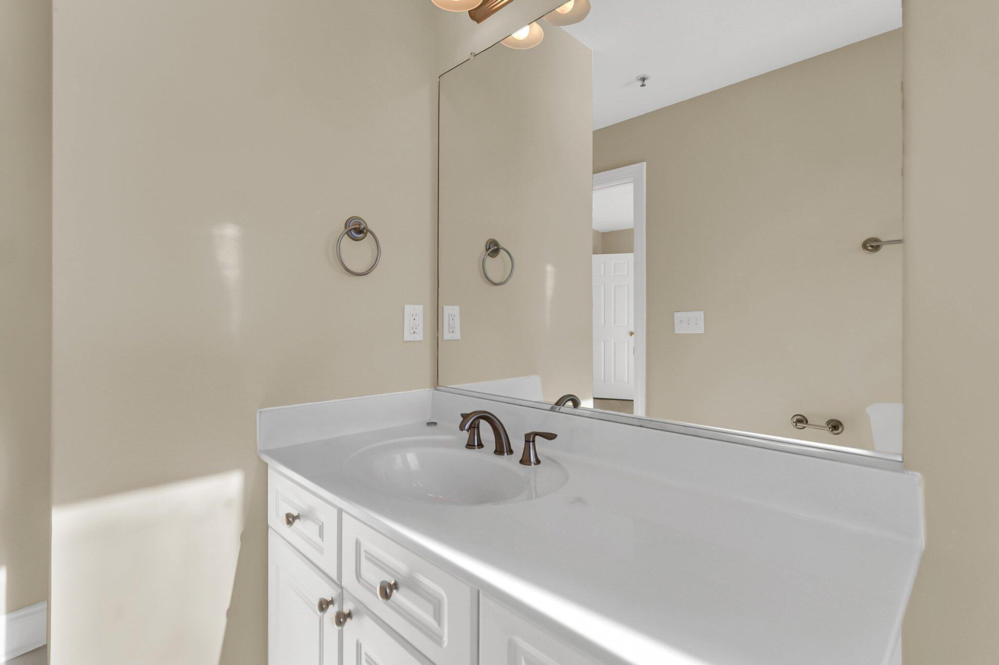 4913 Lake Palmetto Lane